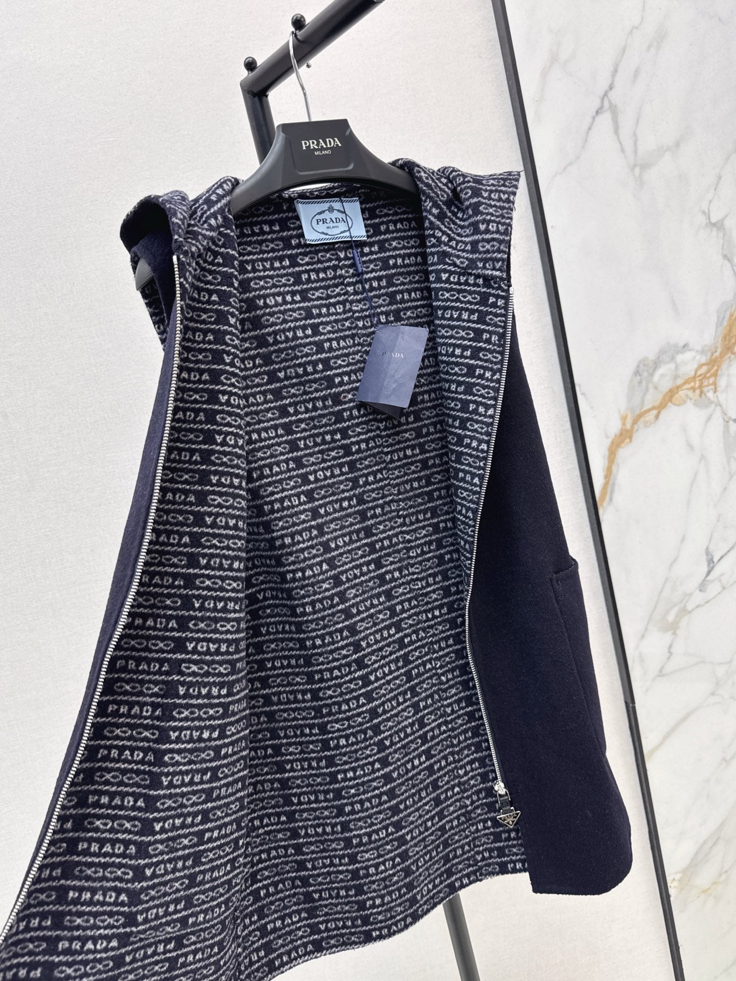 Prad 25fw hooded vest