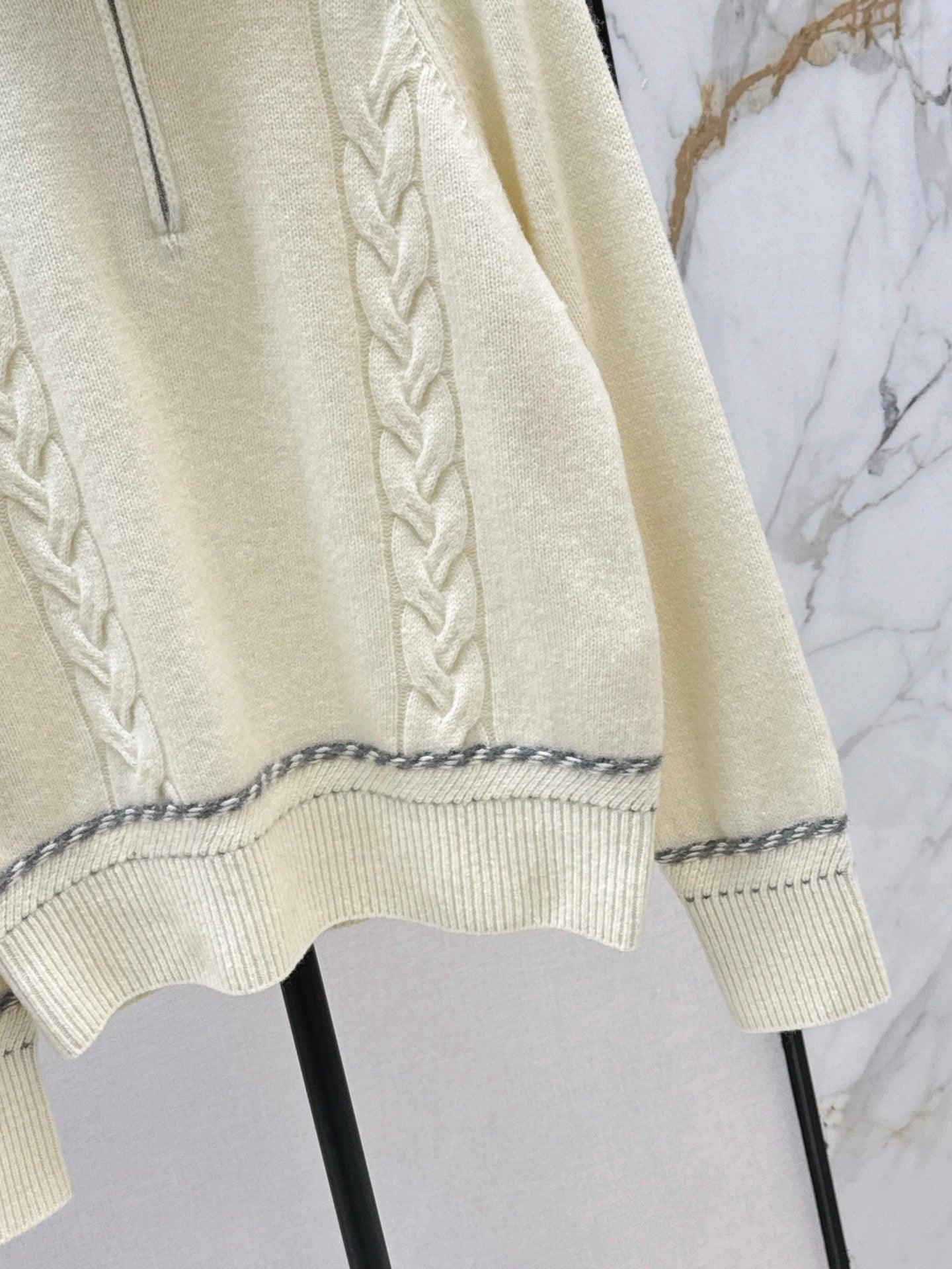 Loro 25fw sweater