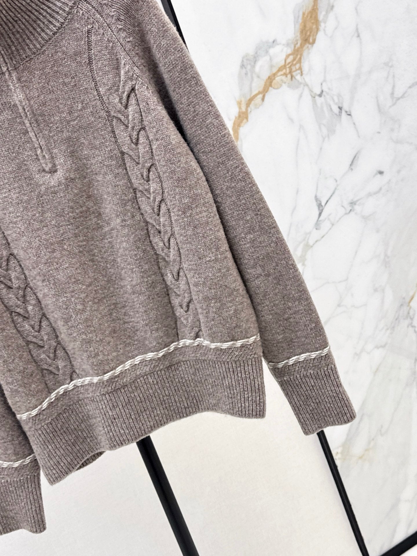 Loro 25fw sweater