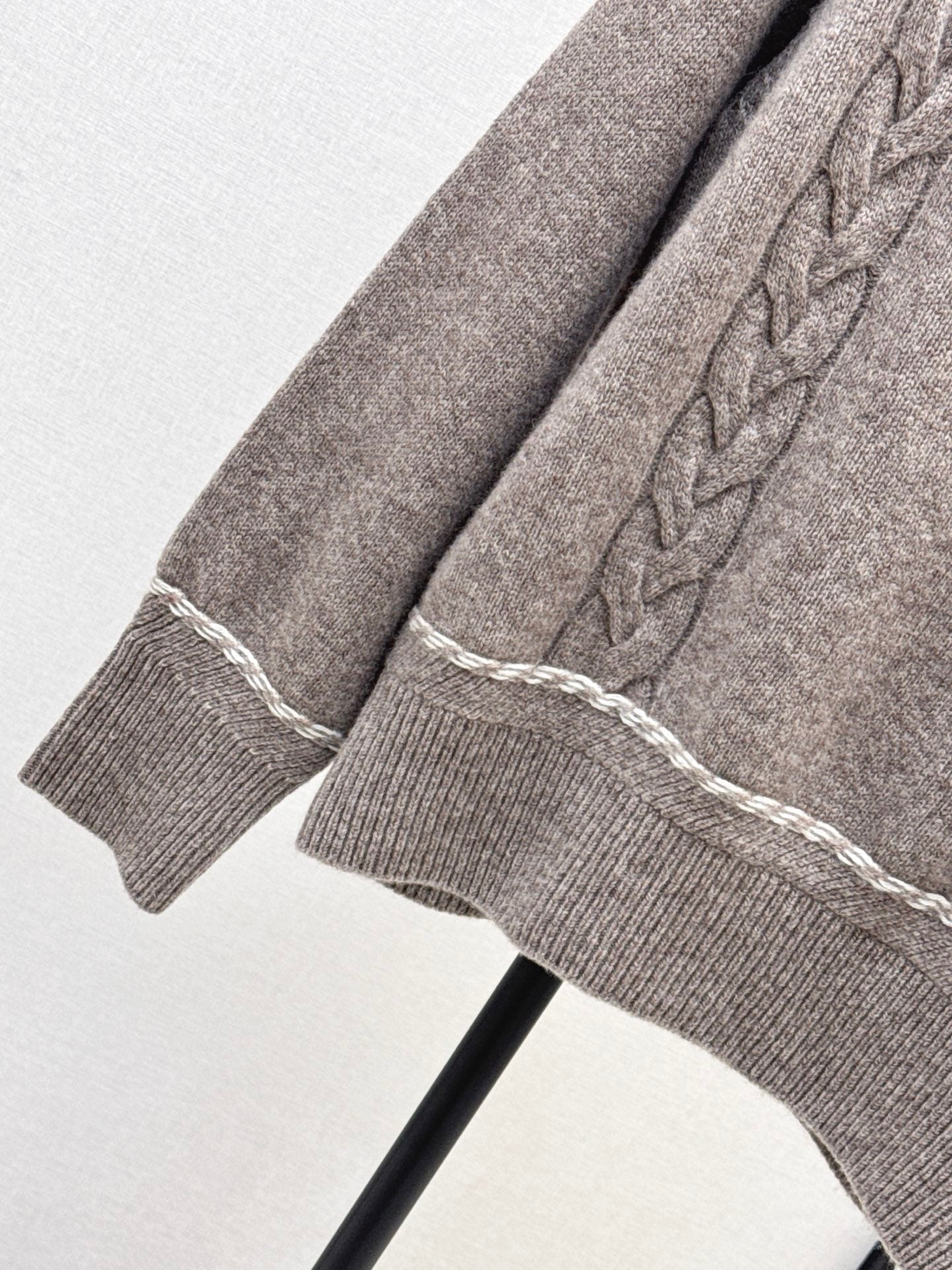 Loro 25fw sweater