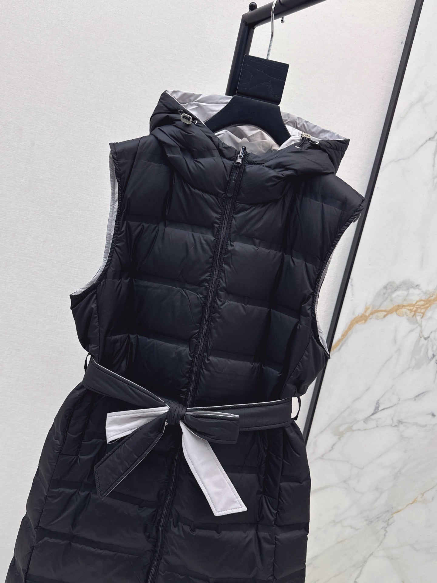 Max 25fw reversible down vest