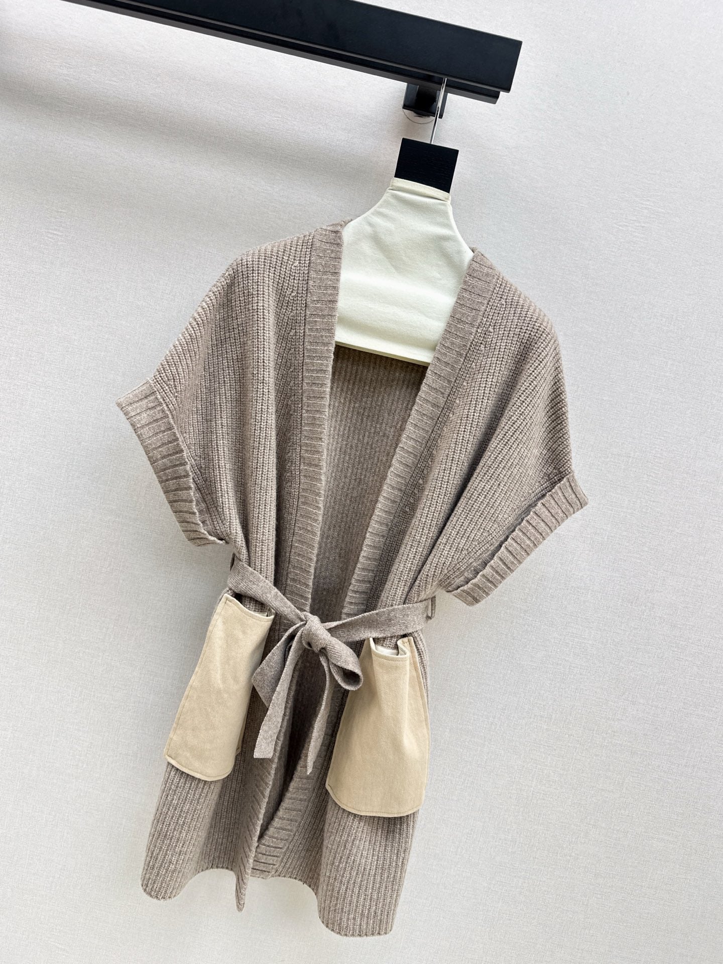 Loro 25fw wool vest