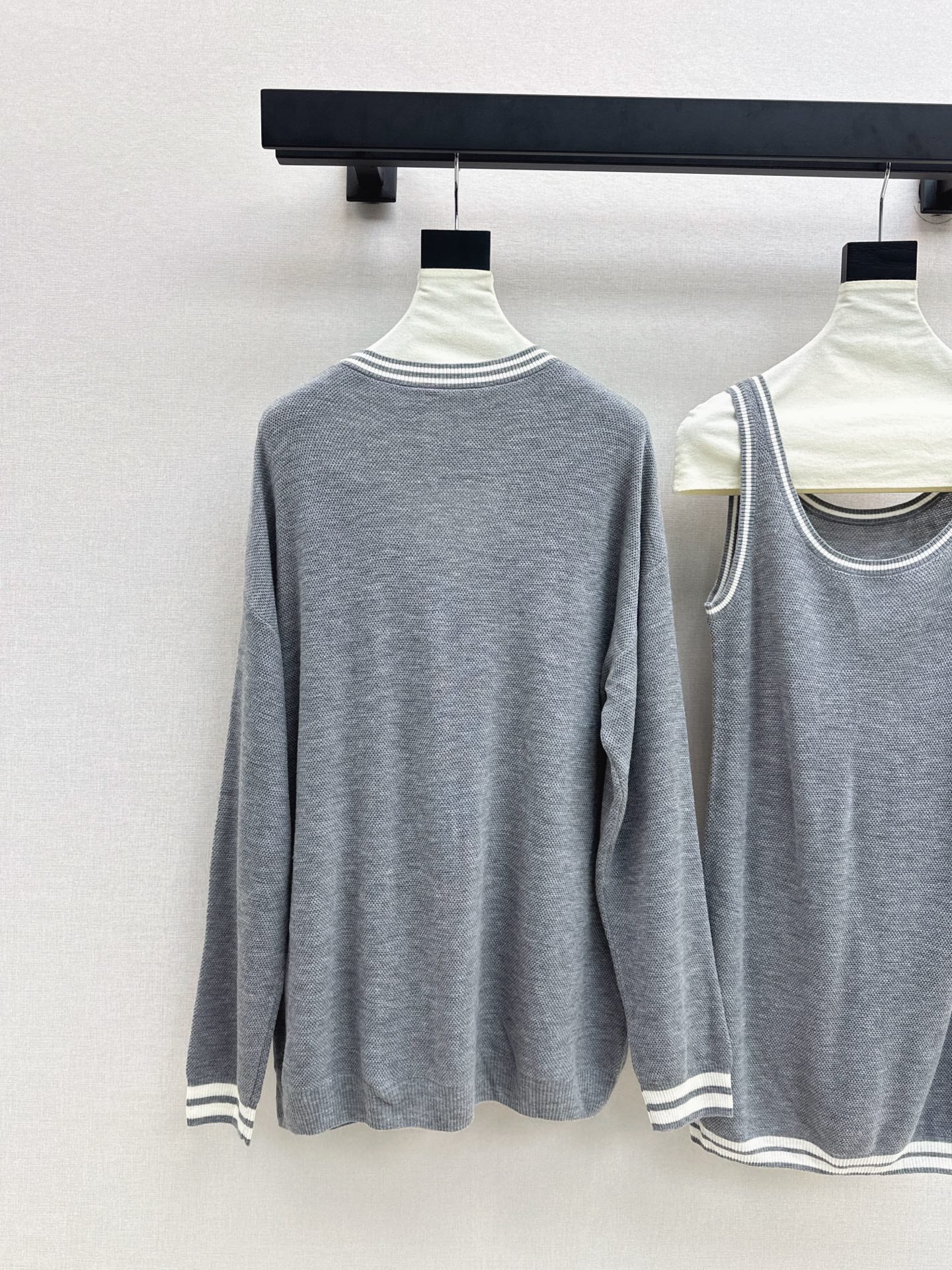 Thom 25fw knitted vest cardigan set