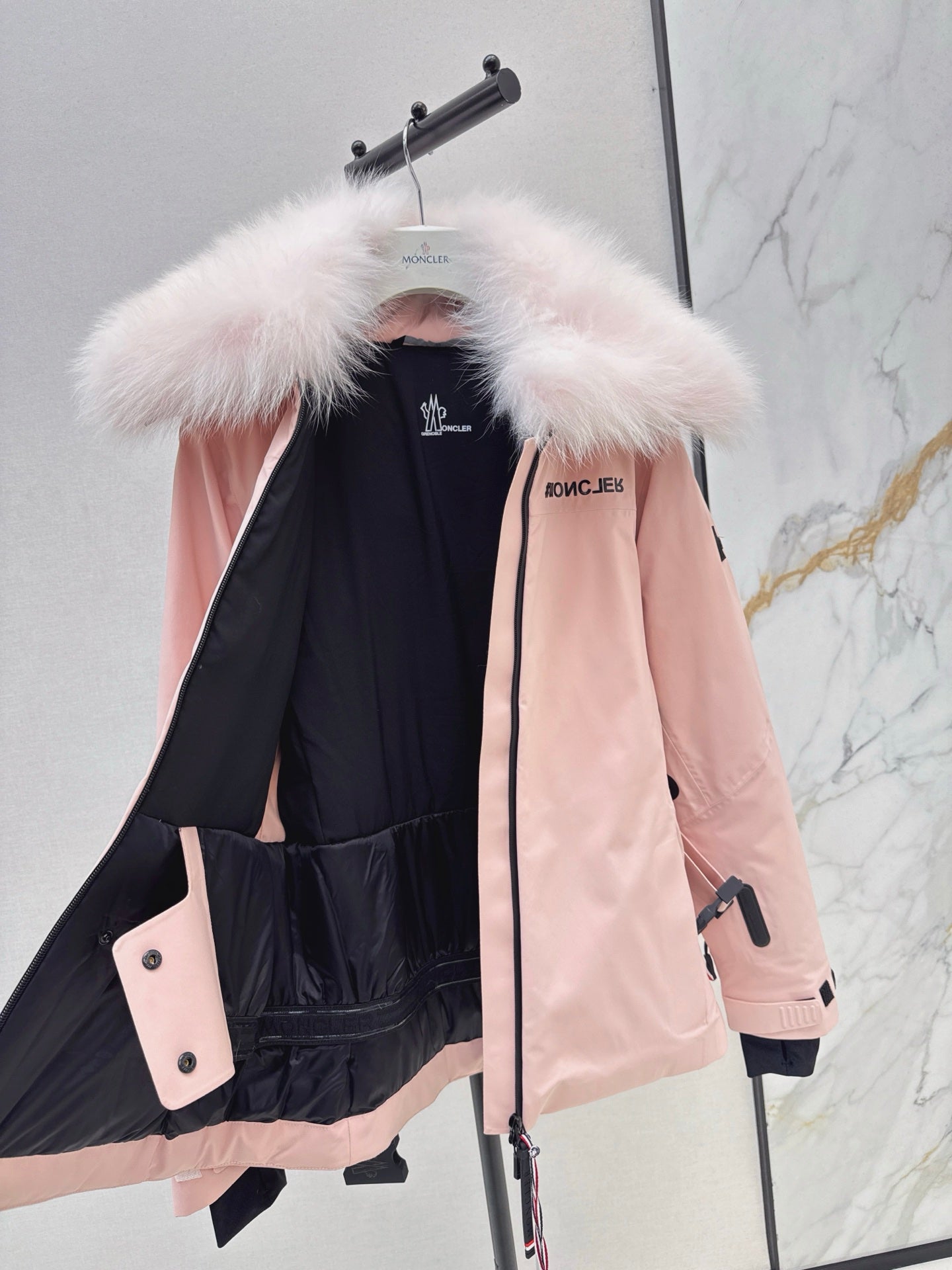 Monc 25fw down ski wear