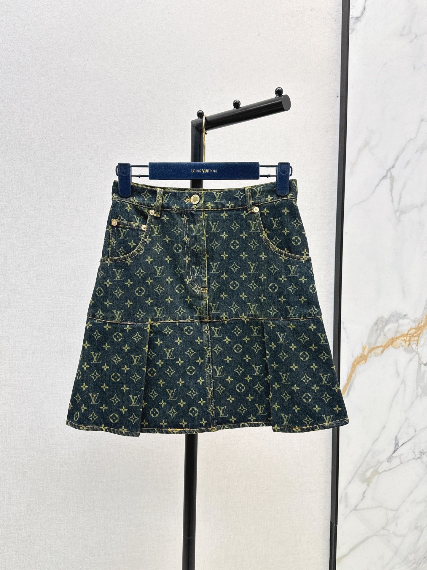 Loui 25fw denim skirt