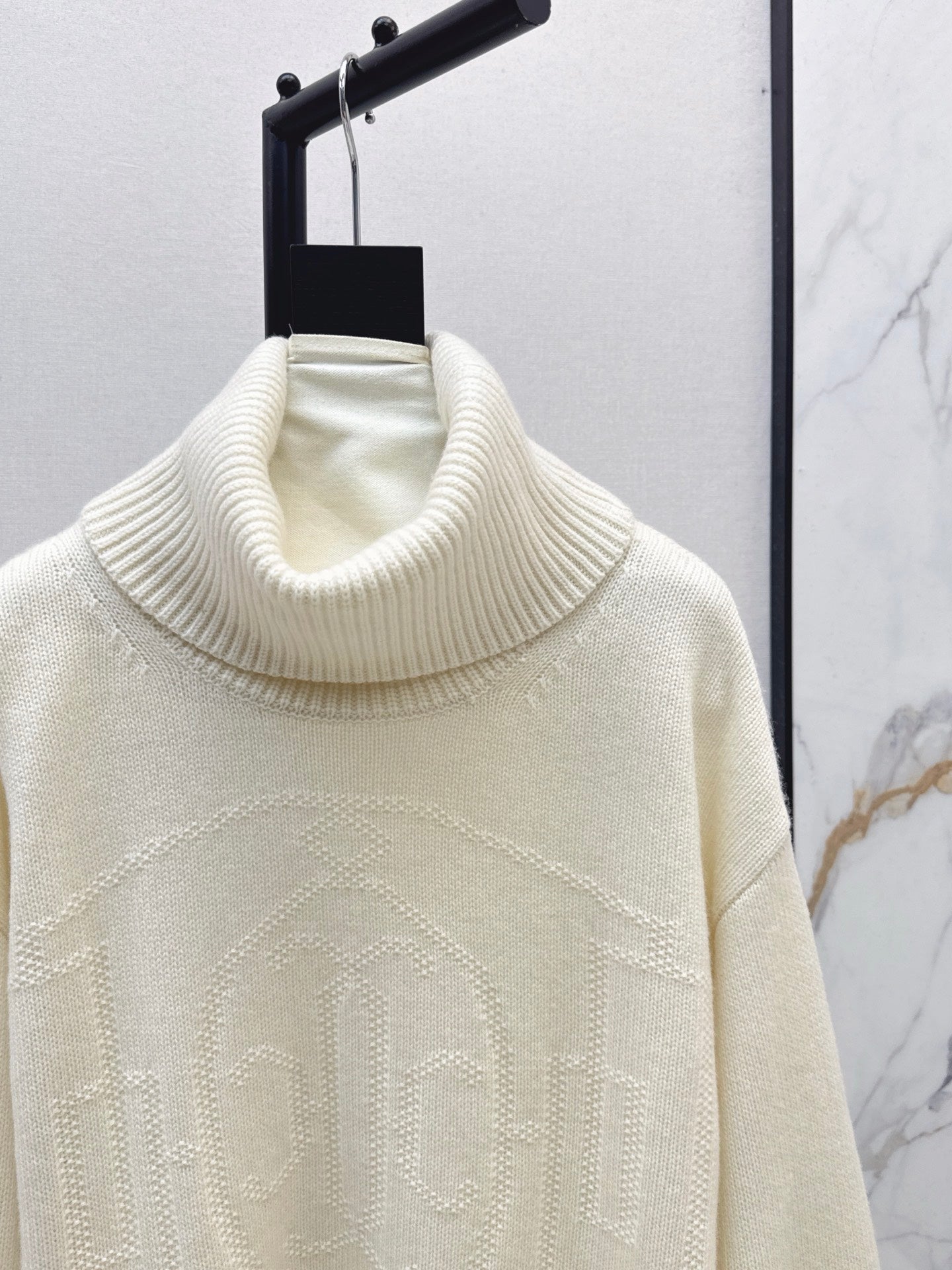 Herm 25fw cashmere sweater