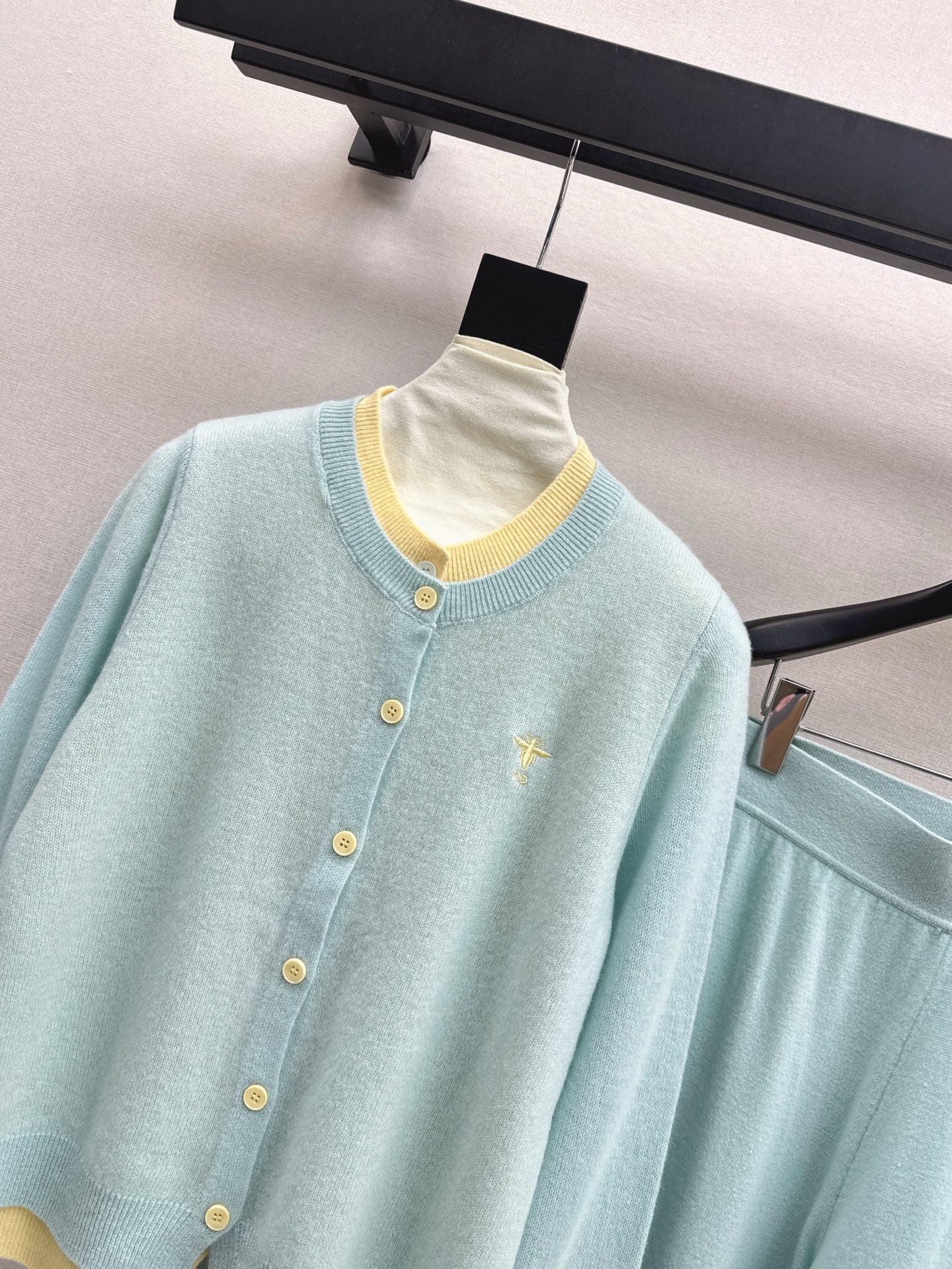 CD 25fw knitted suit