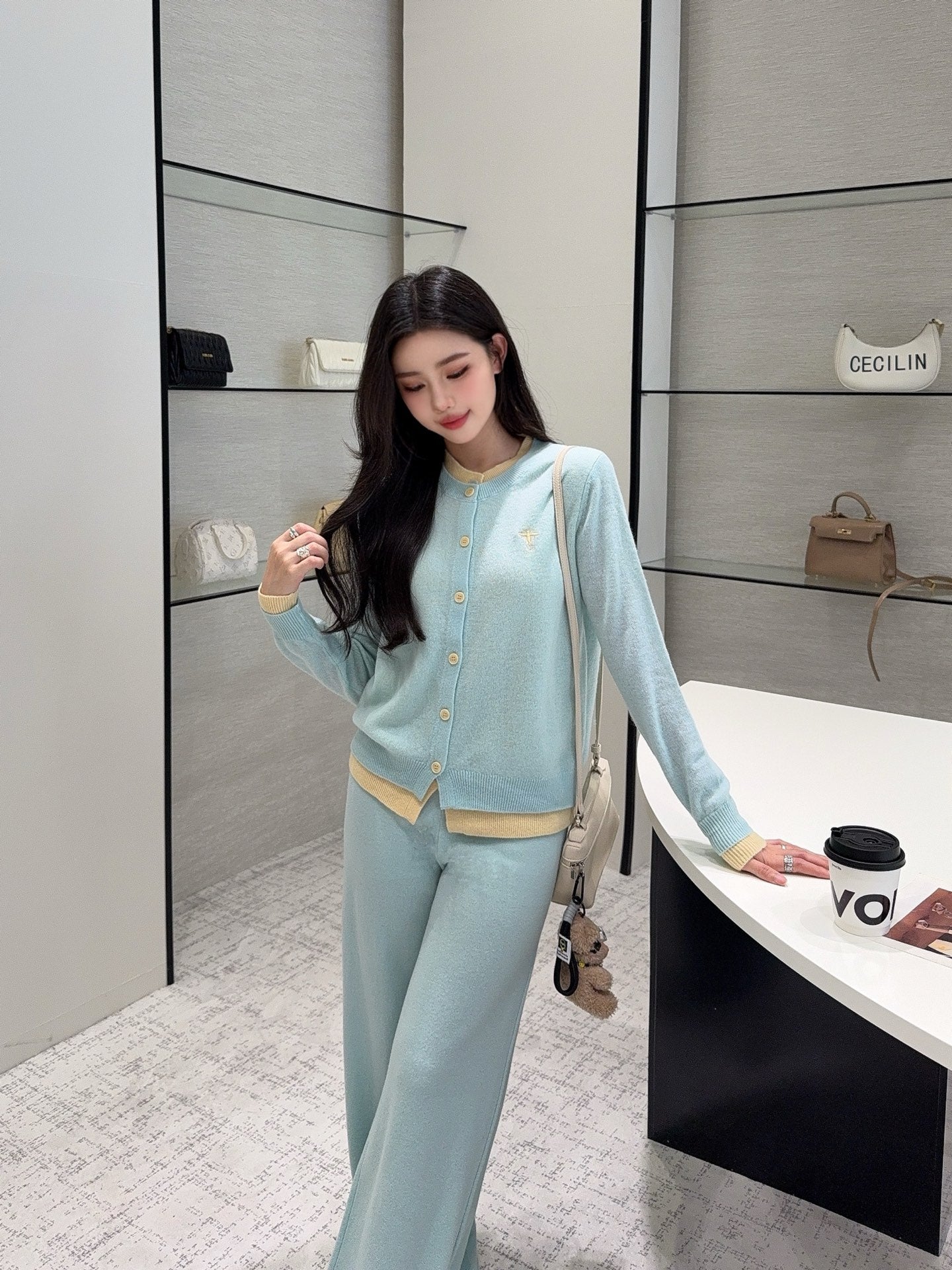 CD 25fw knitted suit