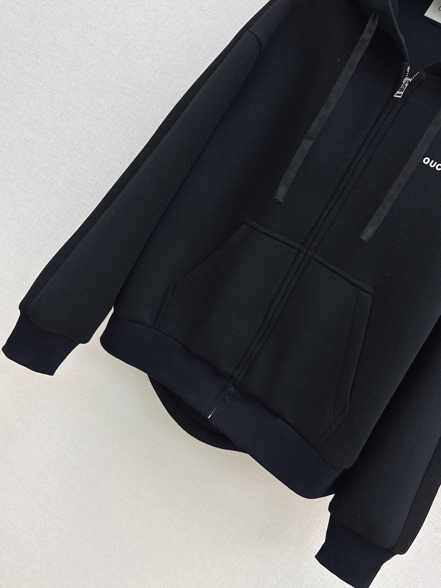Gucc 25fw tracksuit