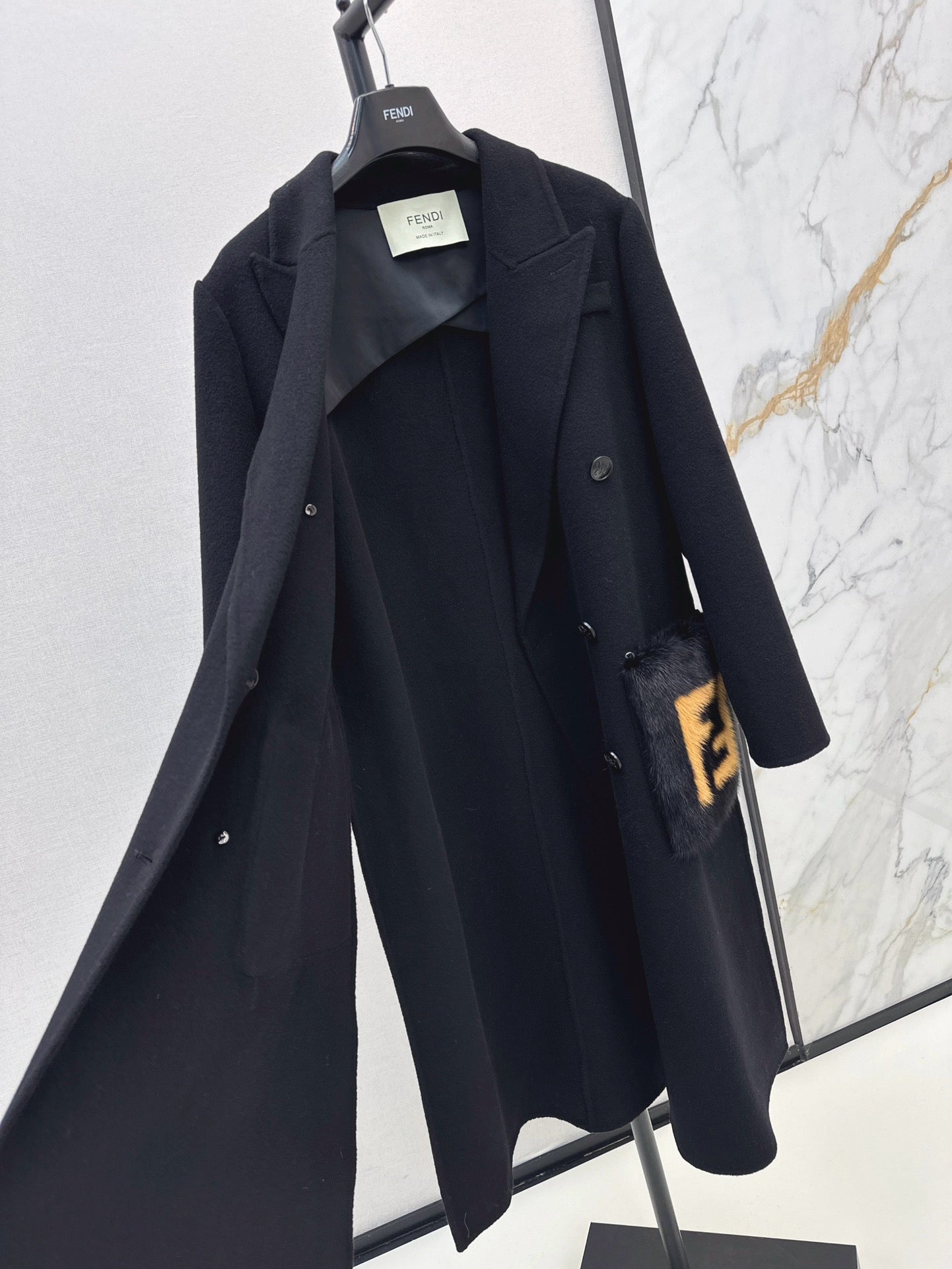 Fend 25fw coat