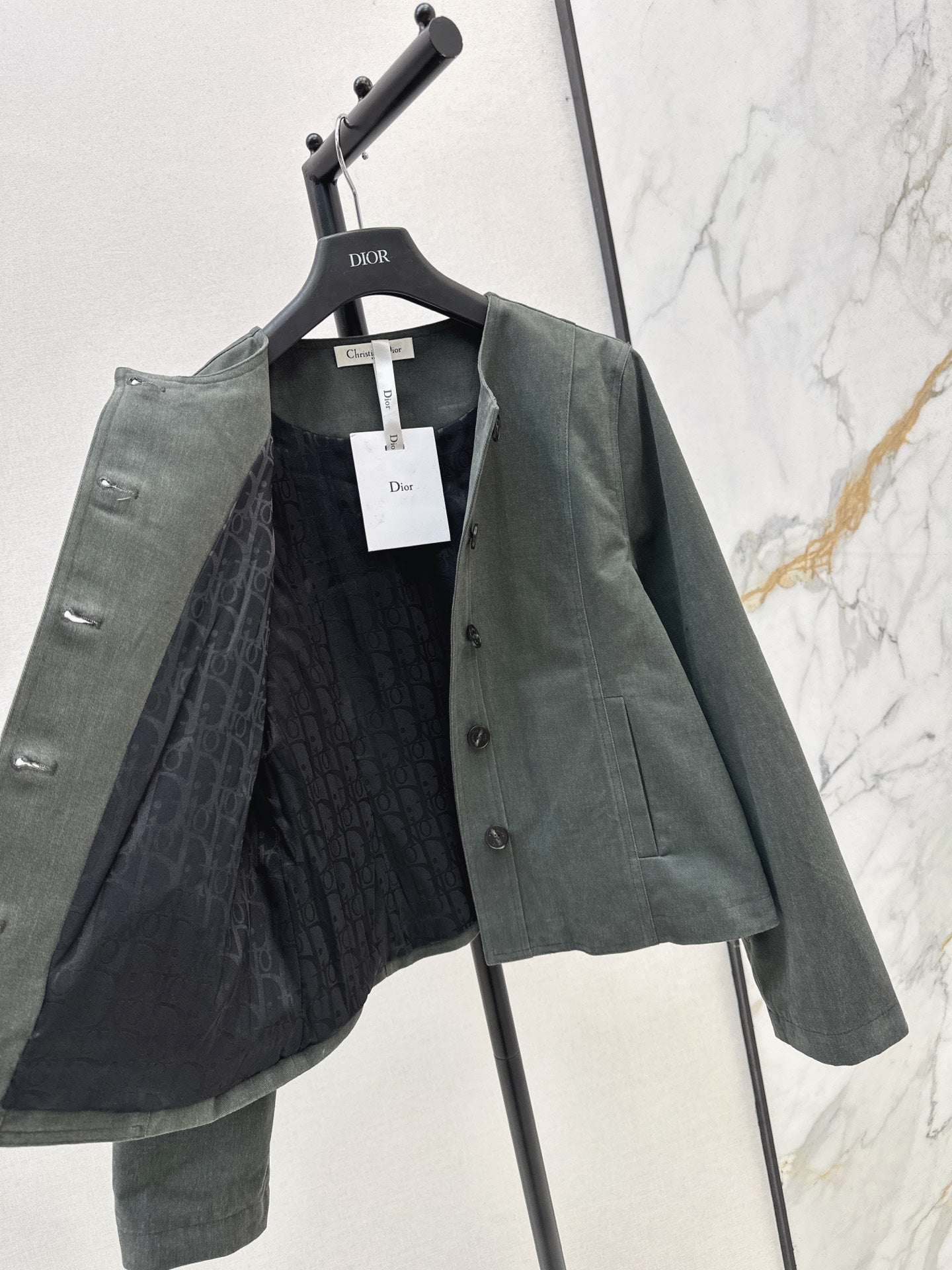 CD 25fw jacket