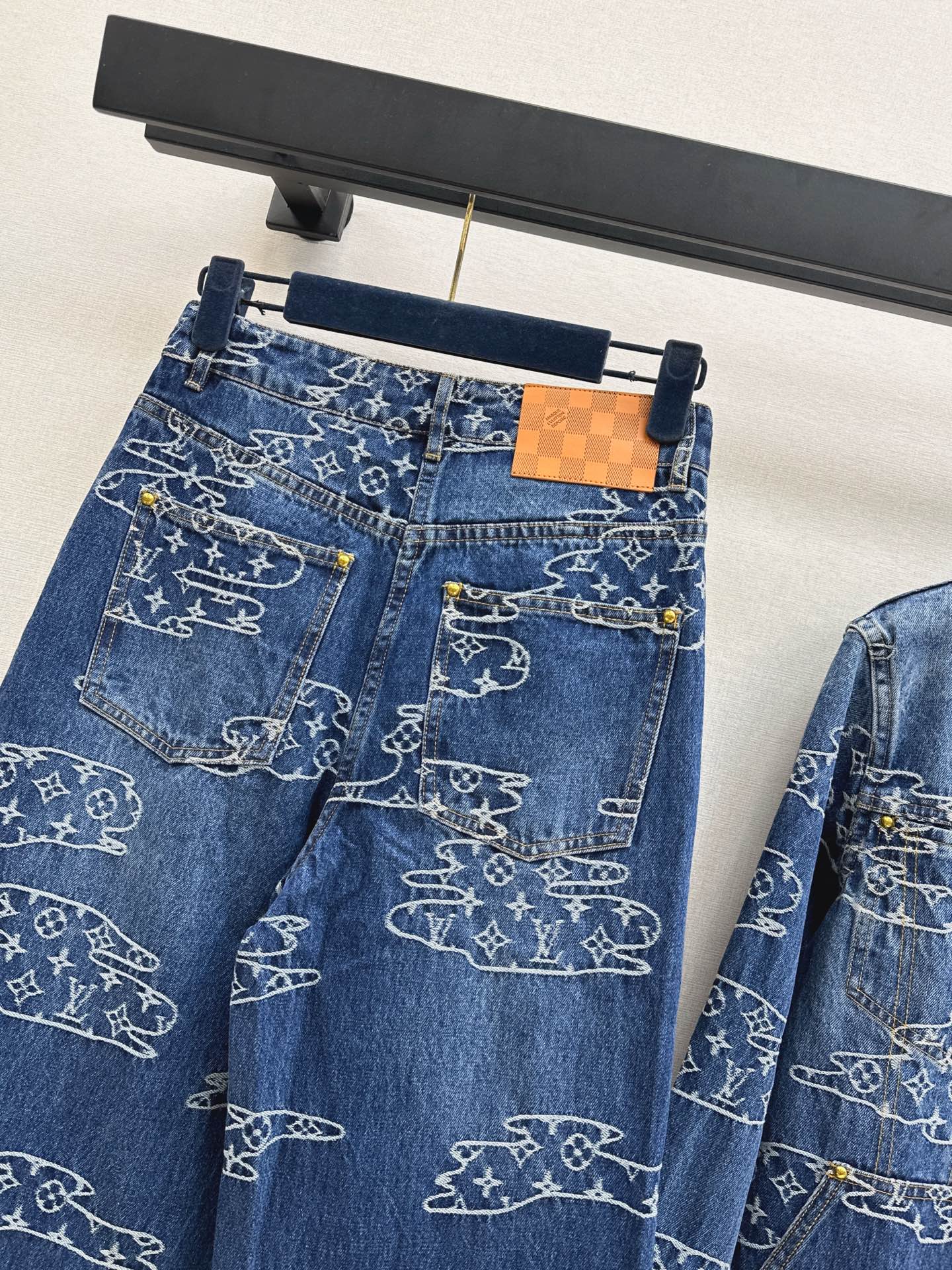 Loui 25fw denim pants