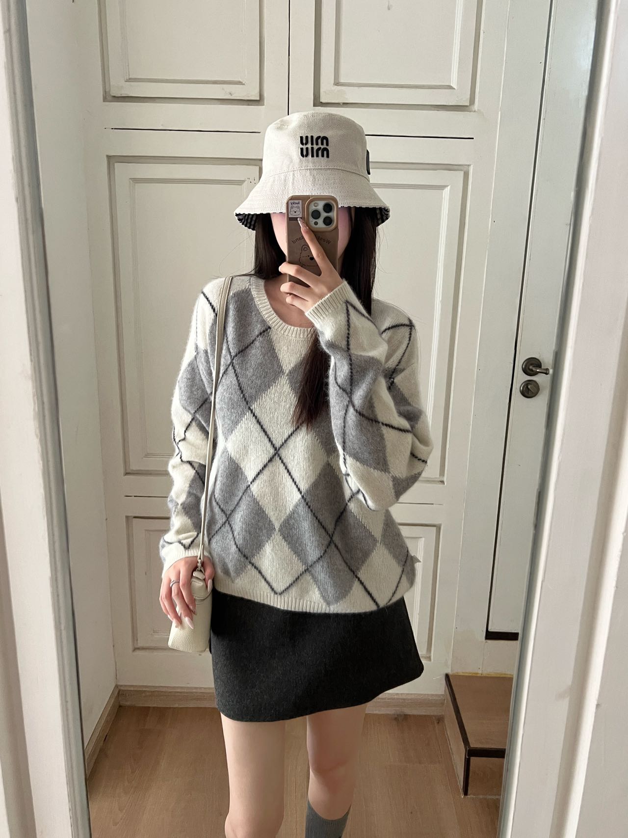 Loro 25fw plaid sweater