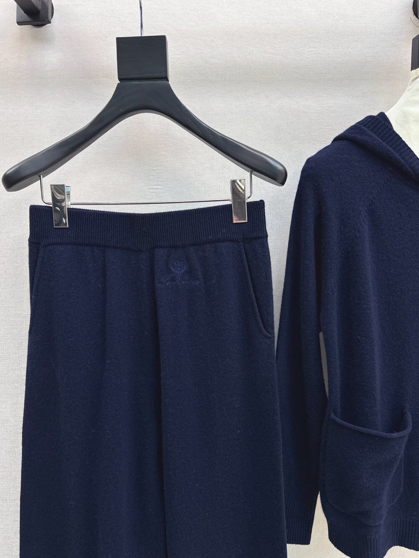 Loro 25fw cashmere suit