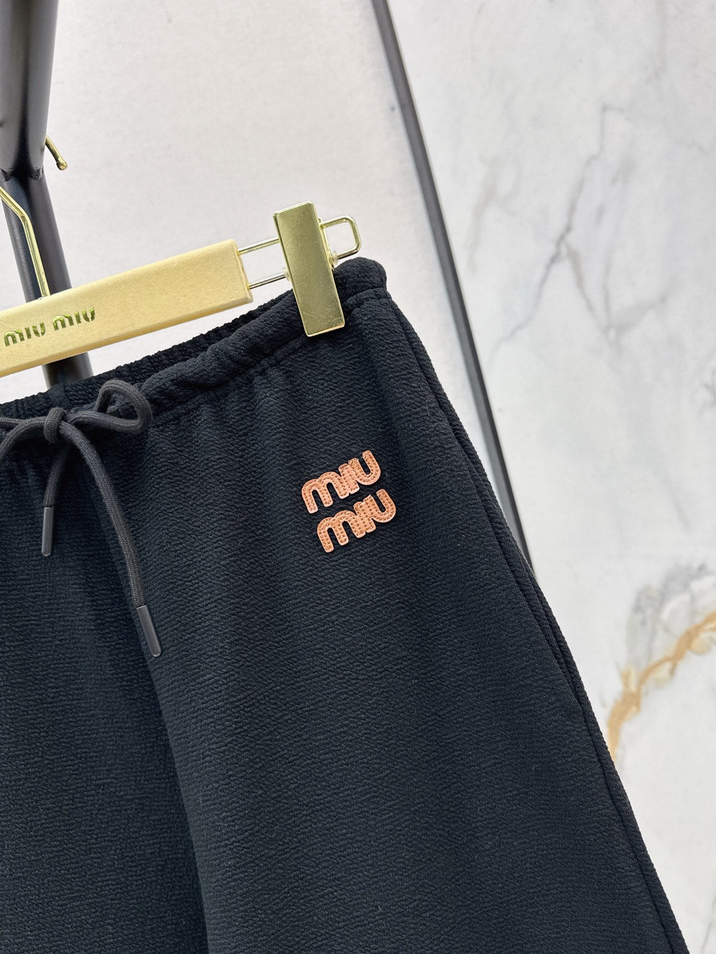 Miu 25fw sweatpants