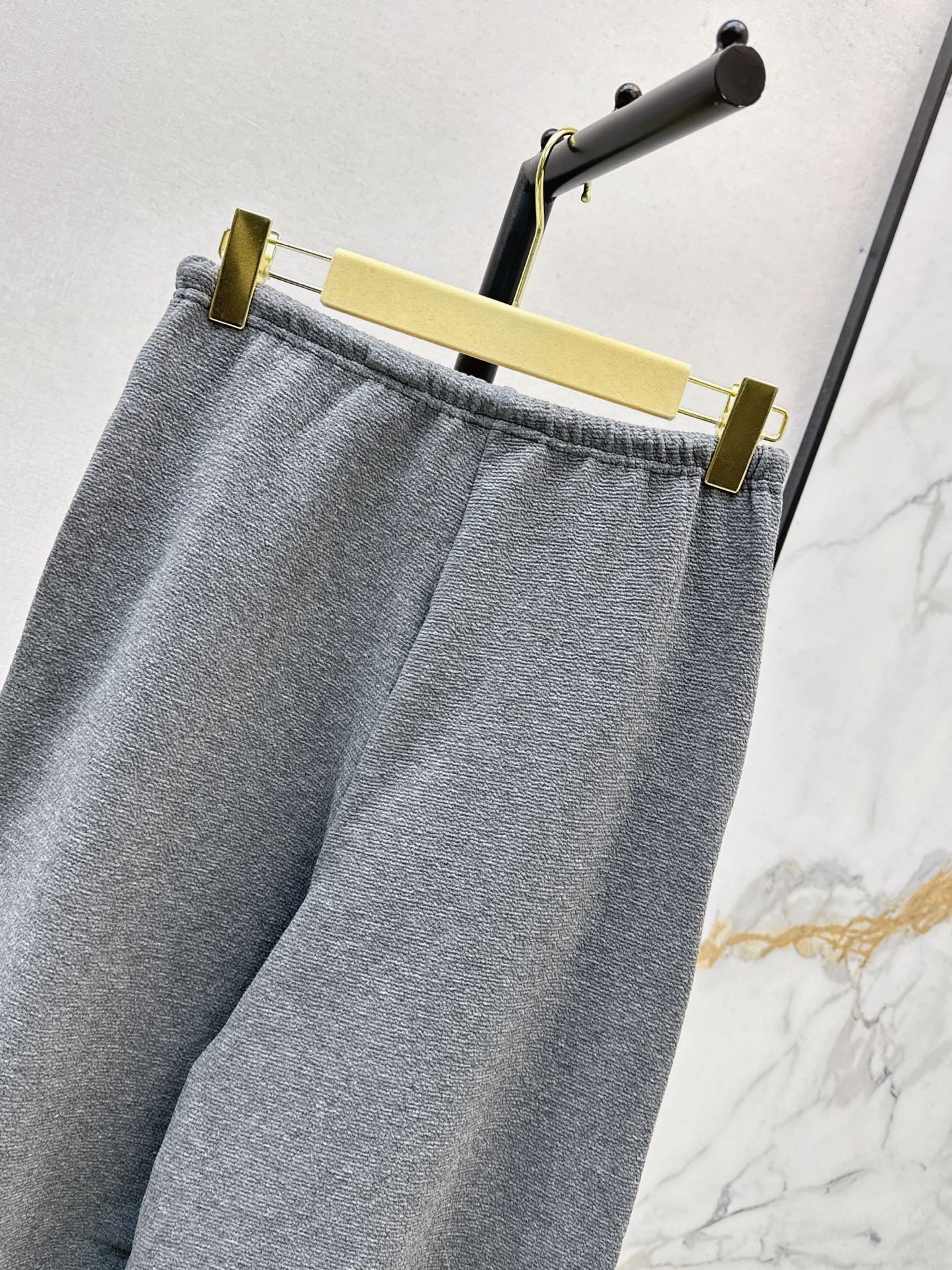 Miu 25fw sweatpants