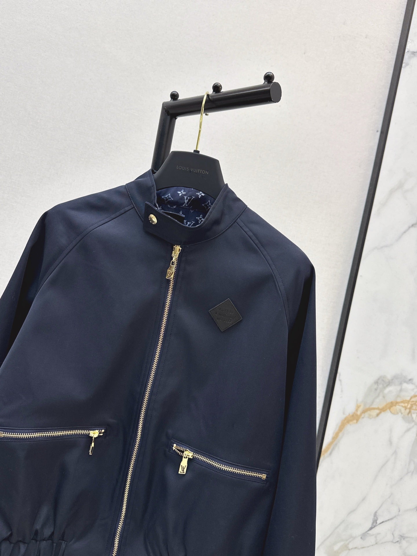 Loui 25fw reversible jacket