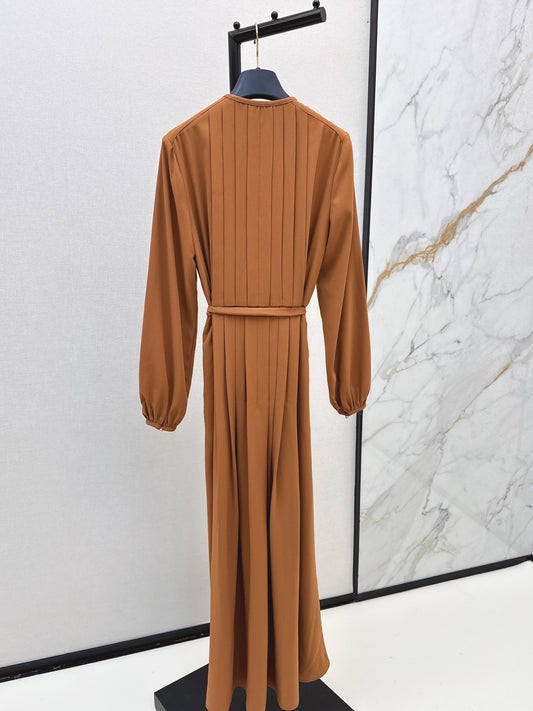 Loui 25fw pleated dress