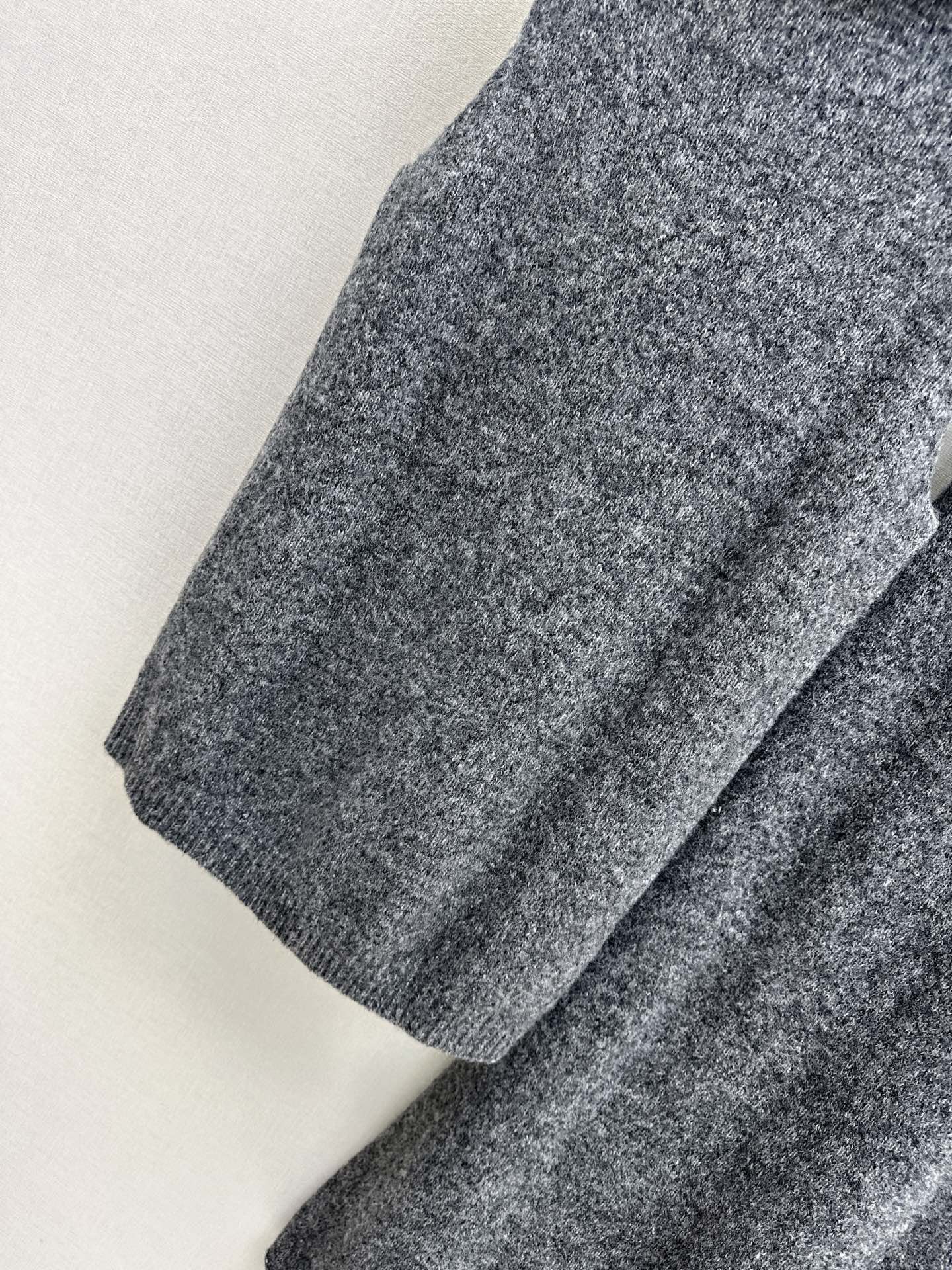 Loro 25fw sweater skirt set
