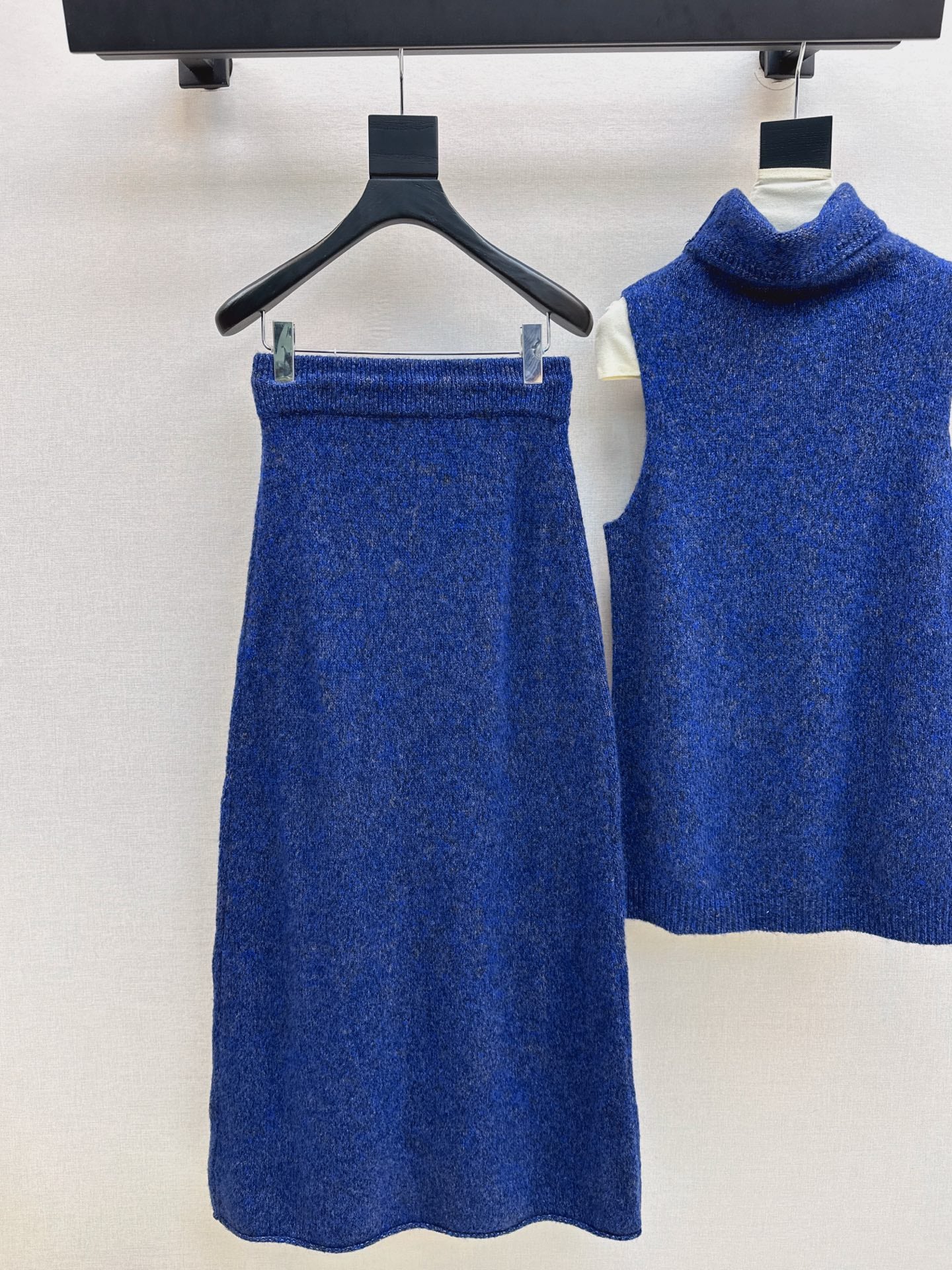 Loro 25fw sweater skirt set