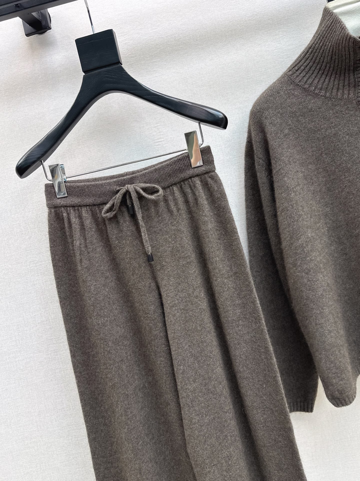 Max 25fw knitted suit