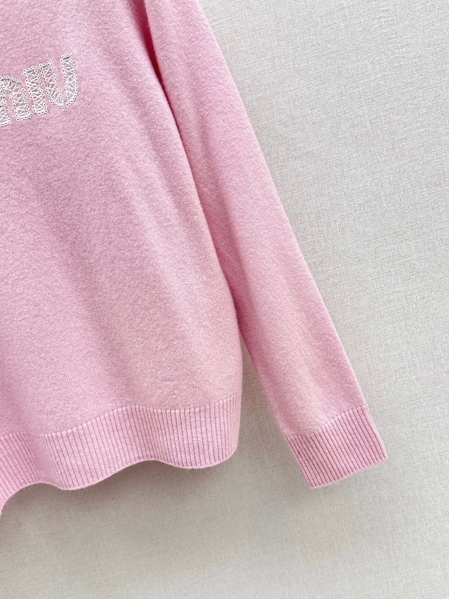 Miu 25fw sweater