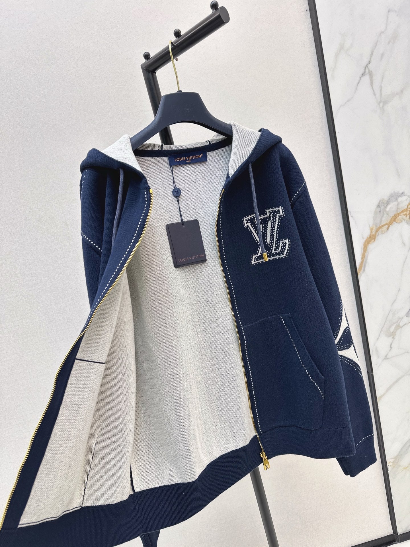 Loui 25fw jacket