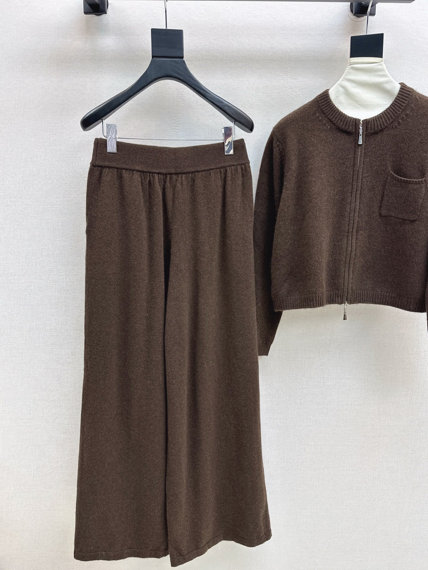Loro 25fw knitted suit