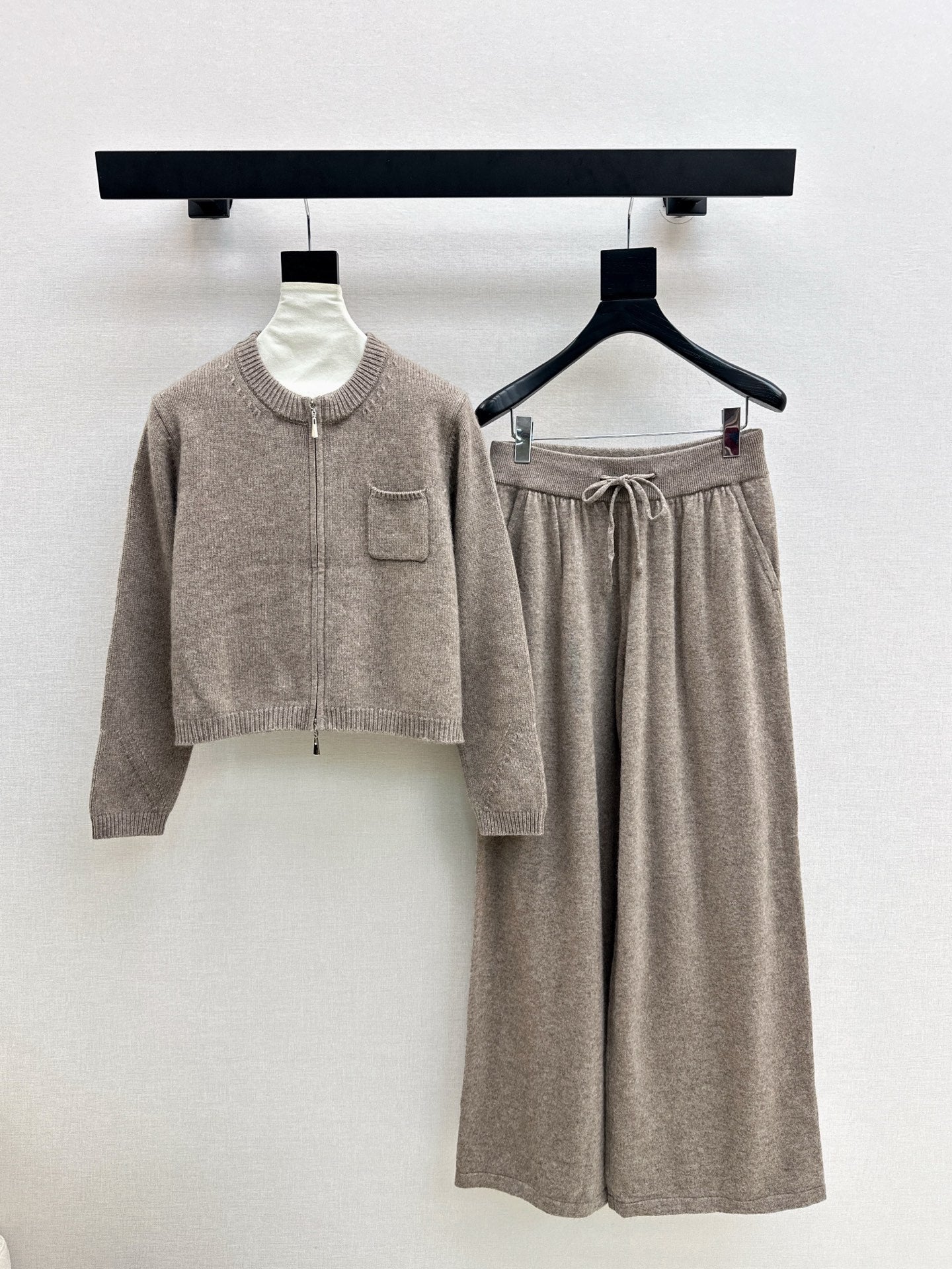 Loro 25fw knitted suit