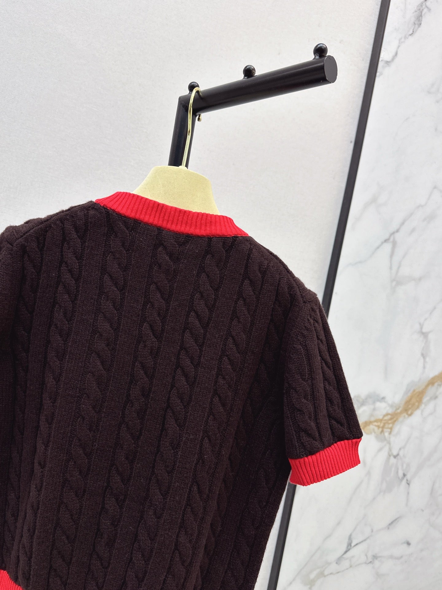 Miu 25fw knitted sweater