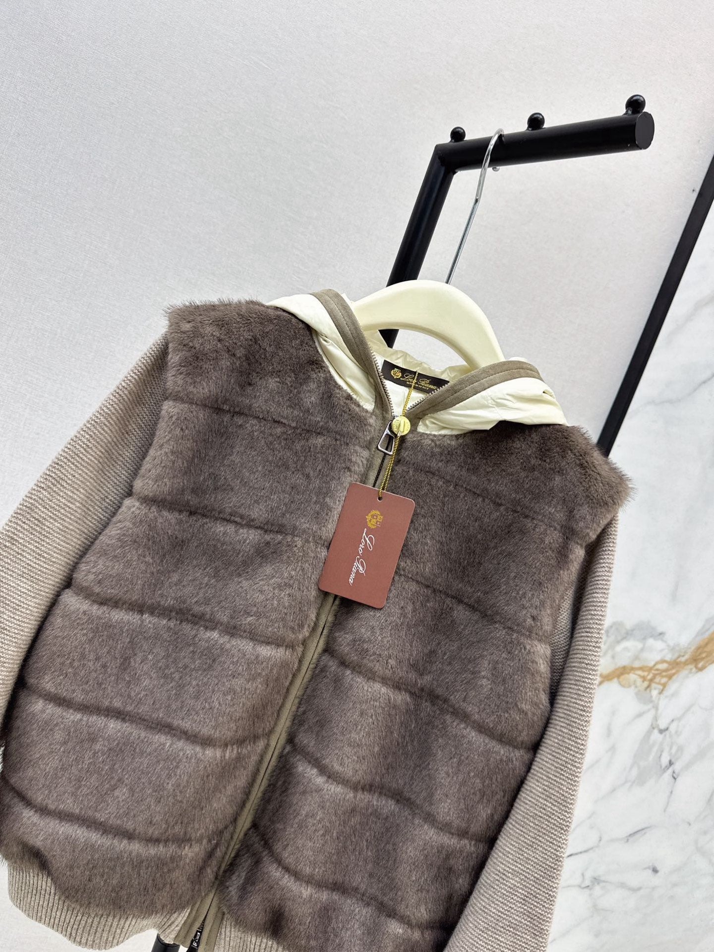 Loro 25fw hooded down jacket