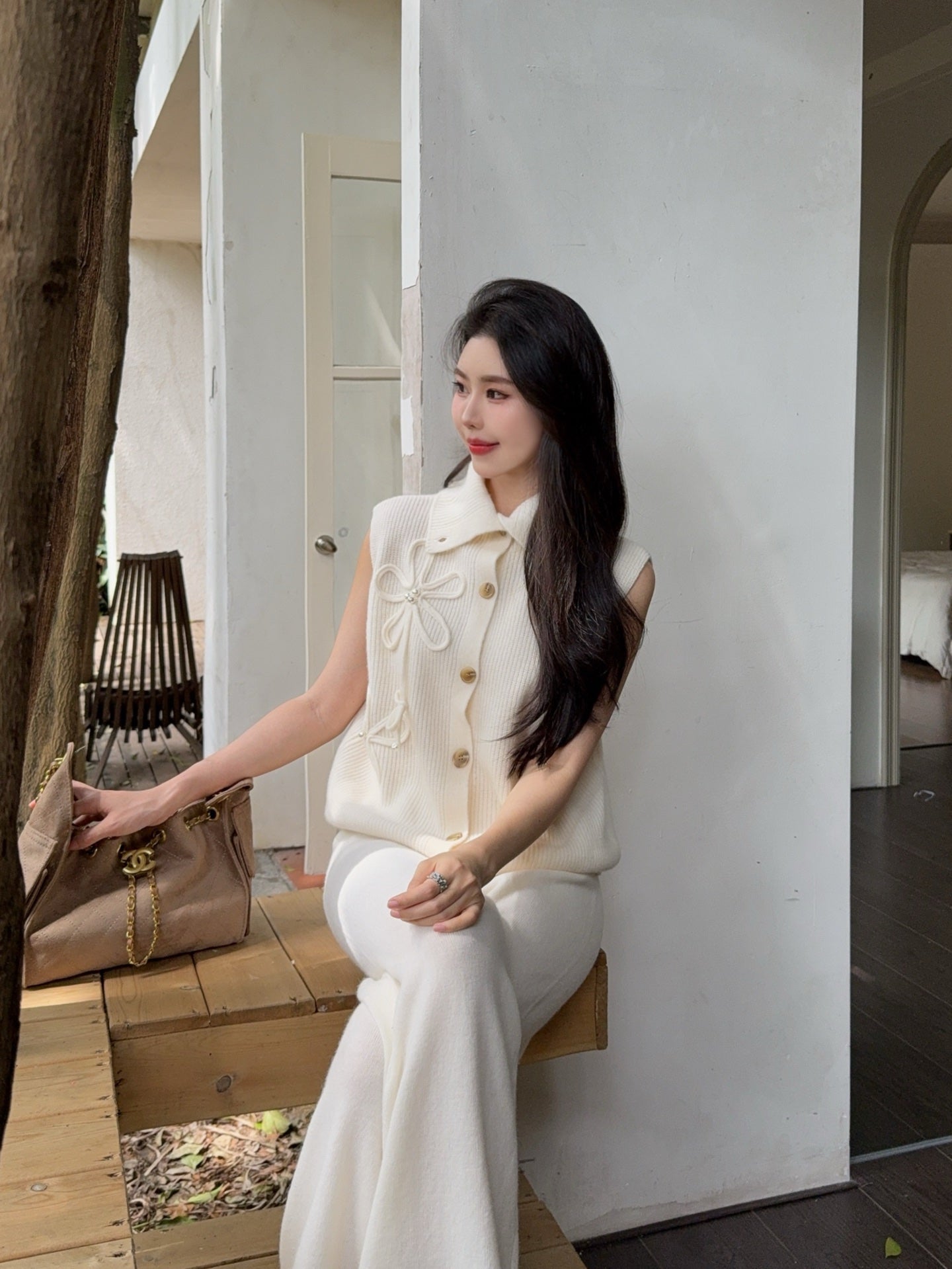 Chan 25fw sleeveless suit