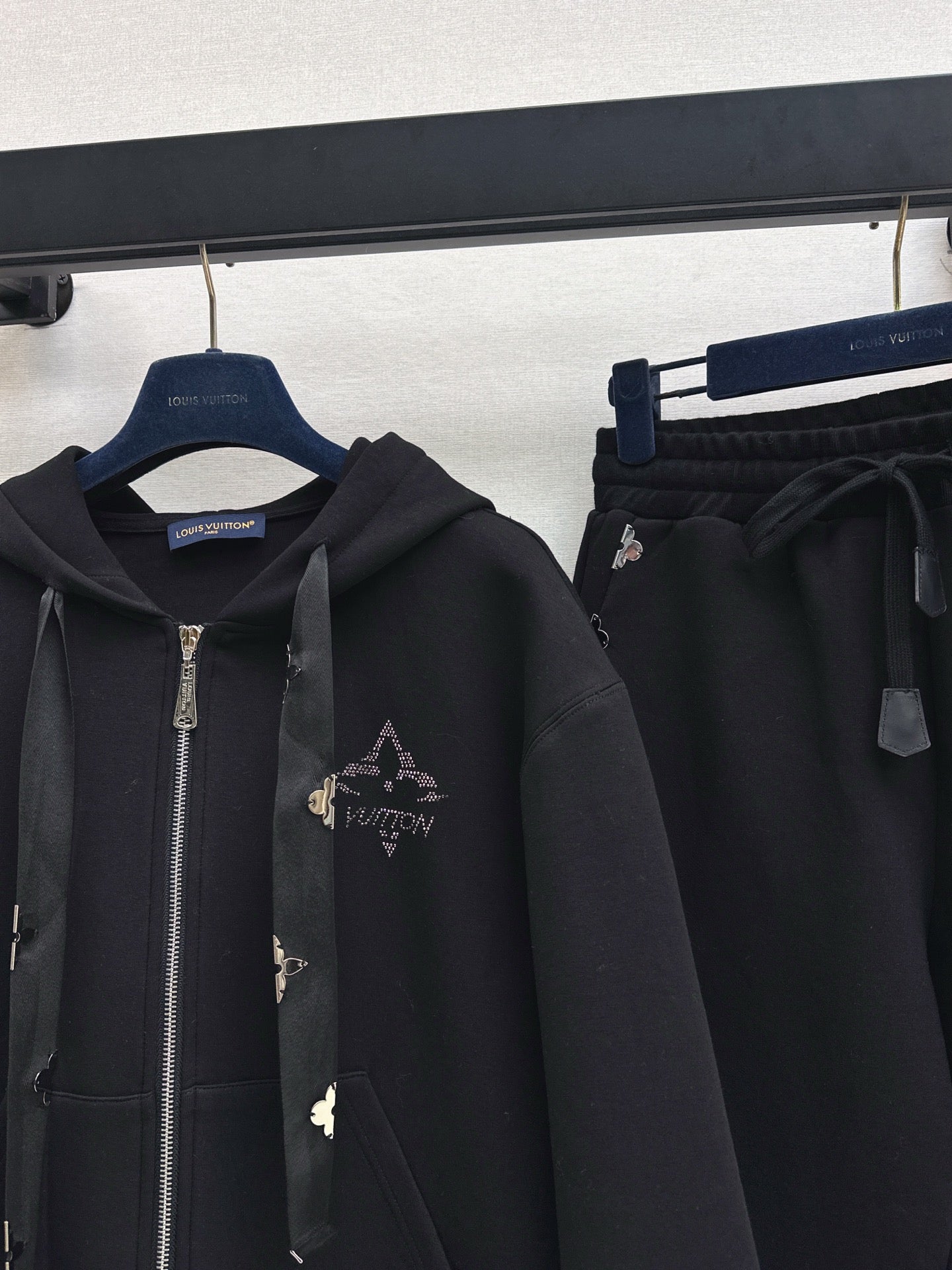 Loui 25fw outfit sets
