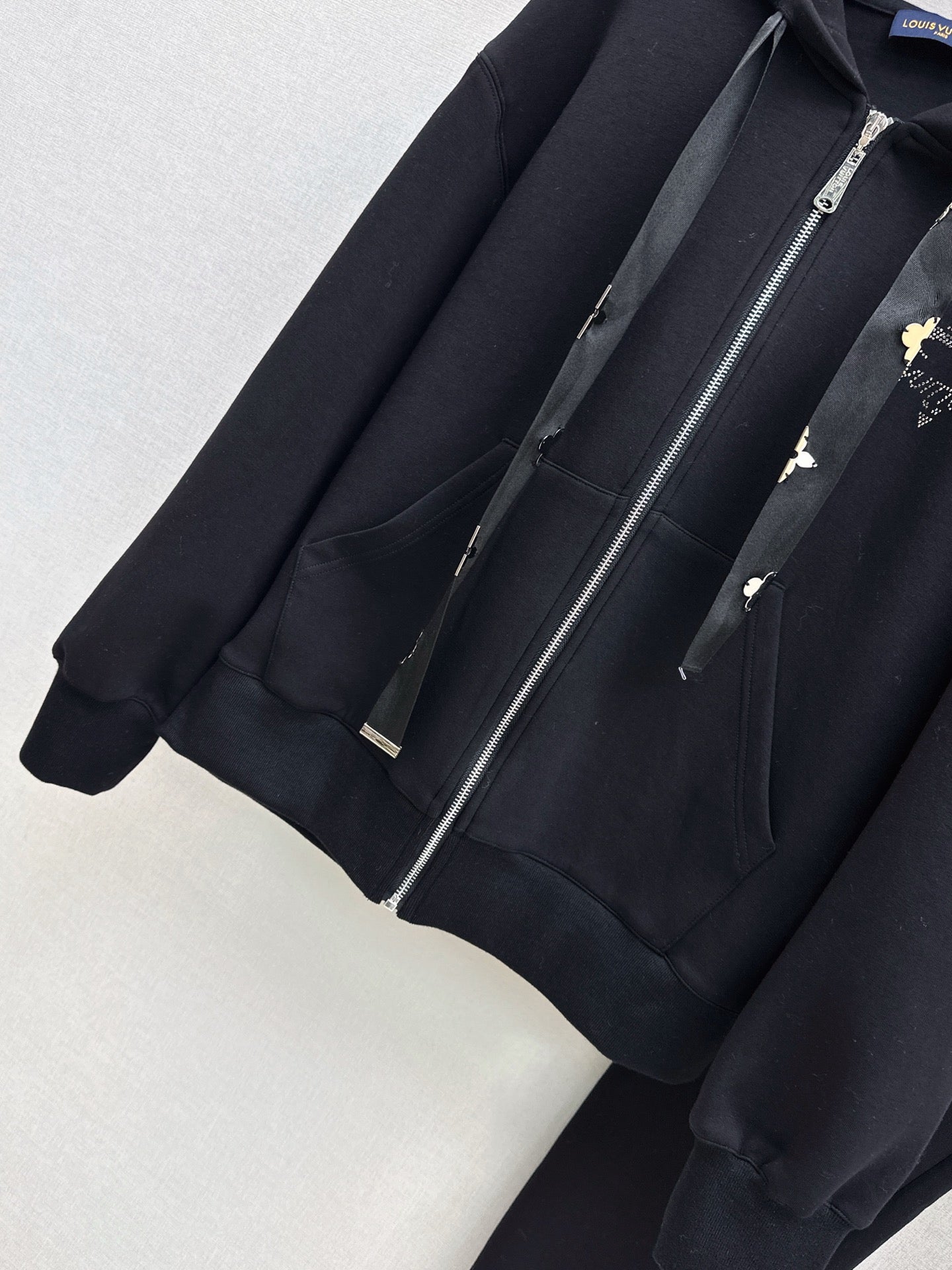 Loui 25fw outfit sets