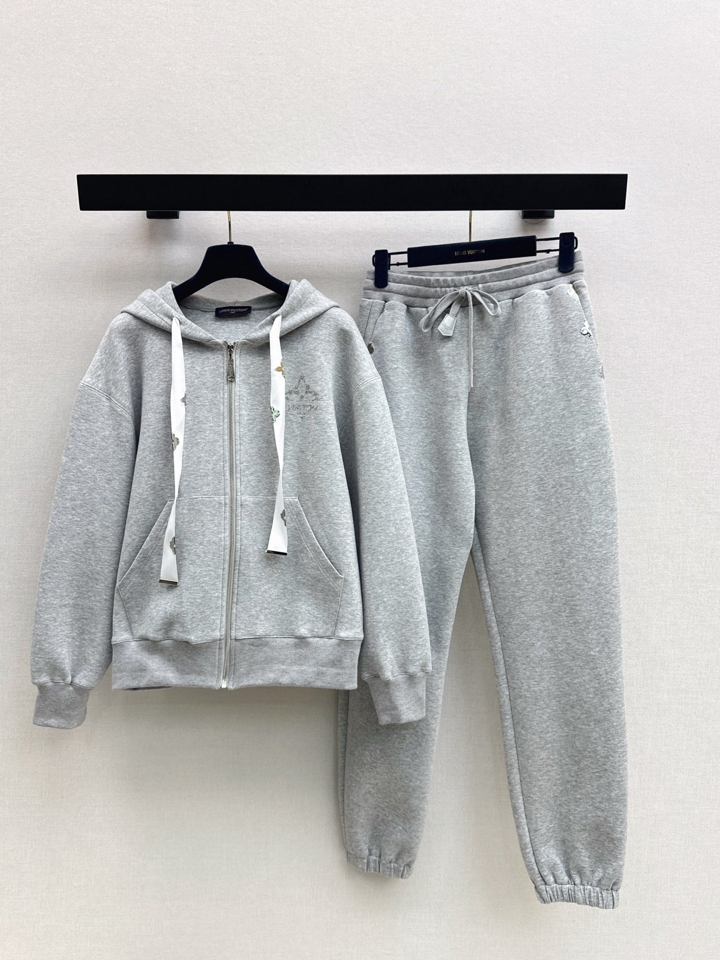 Loui 25fw outfit sets