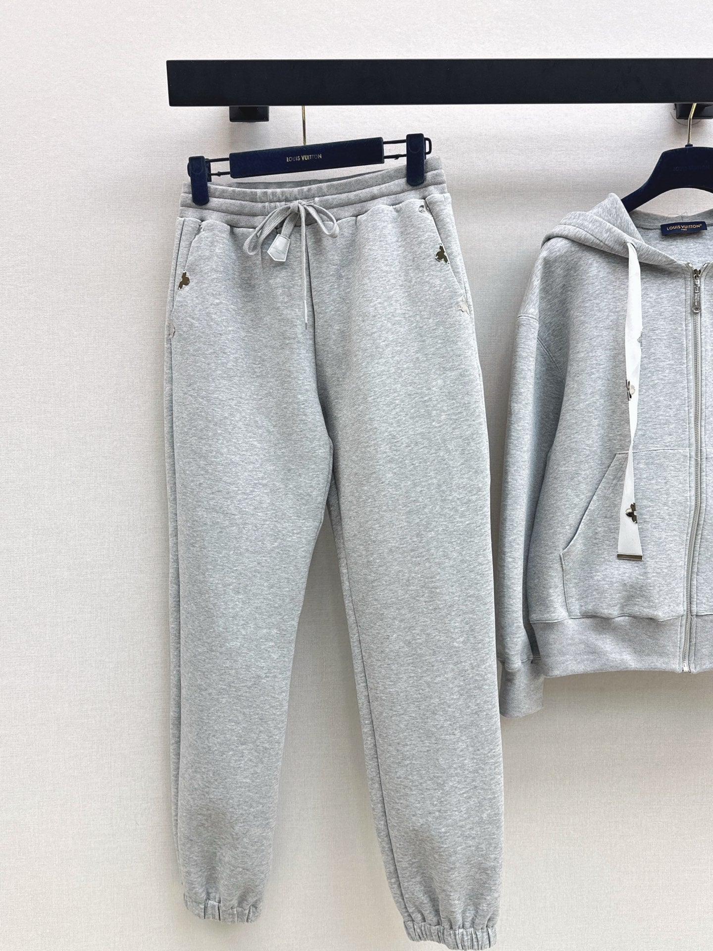 Loui 25fw outfit sets