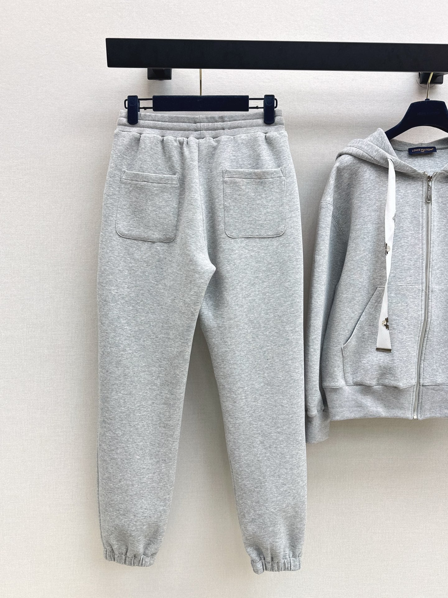 Loui 25fw outfit sets