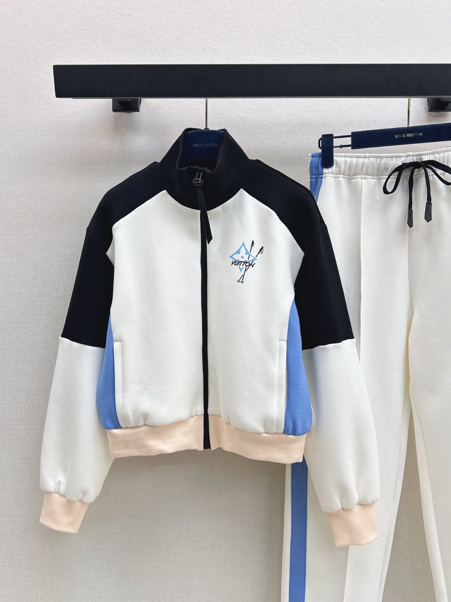 Loui 25fw tracksuit