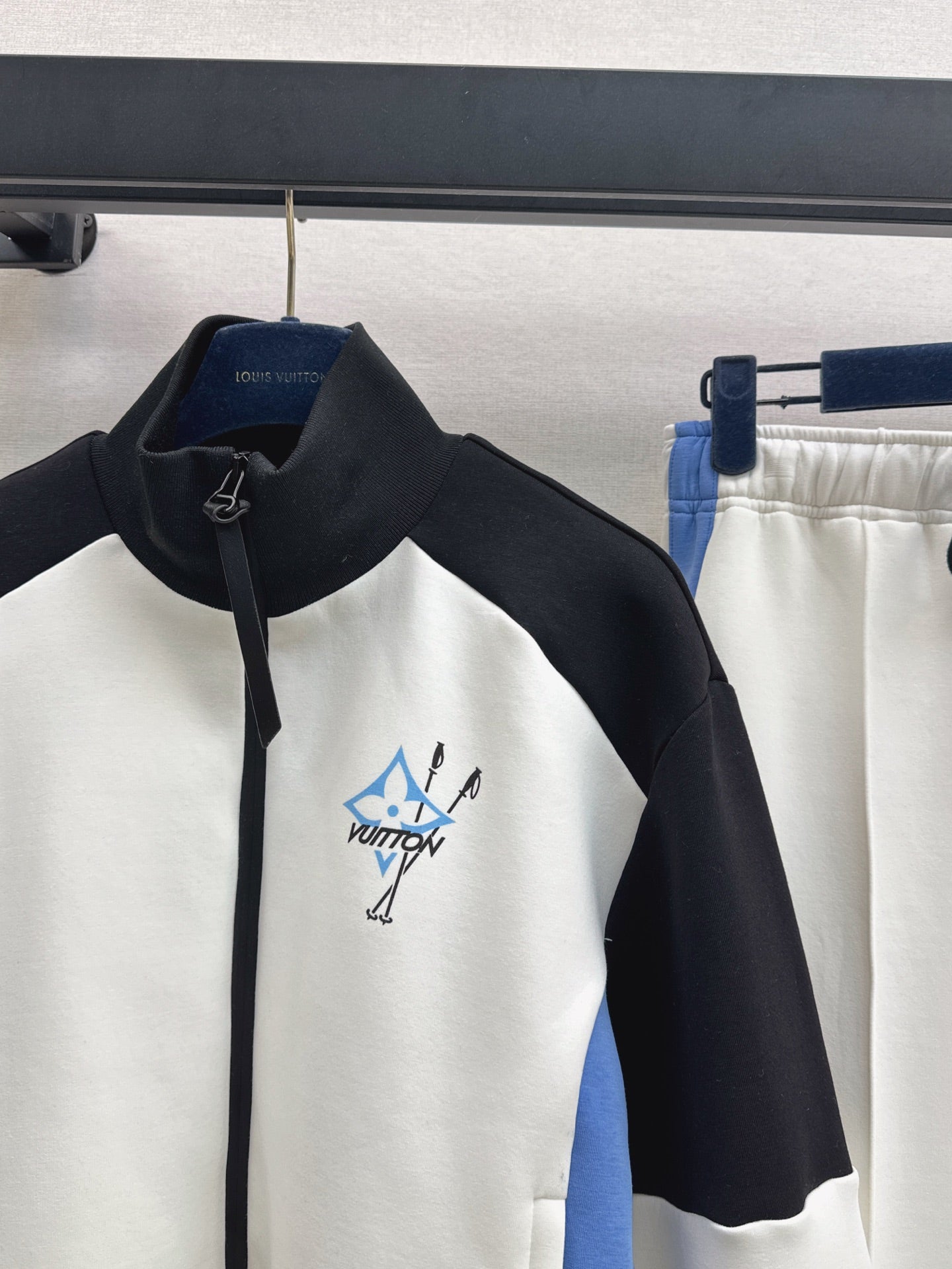 Loui 25fw tracksuit