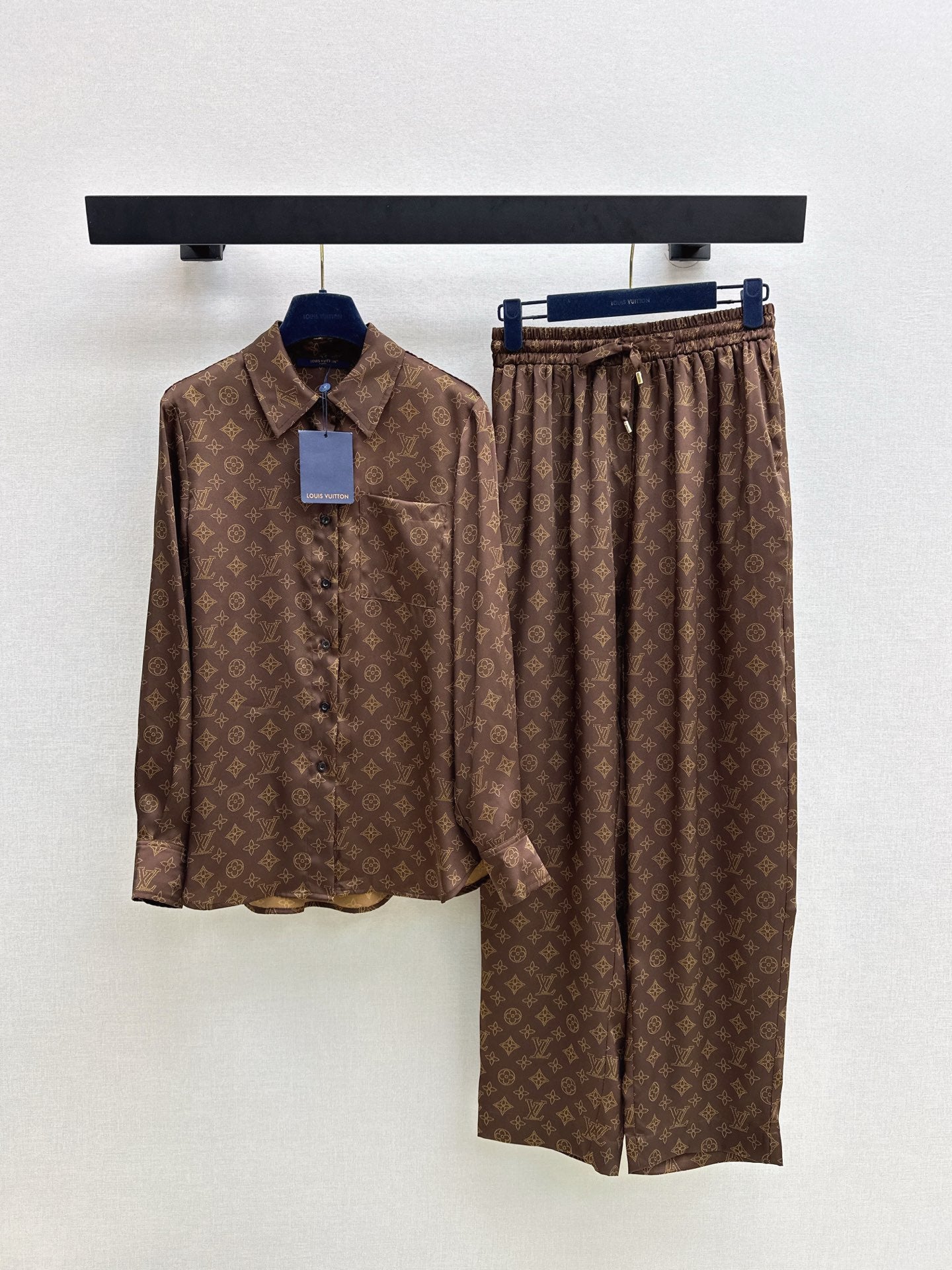 Loui 25fw pajamas suit