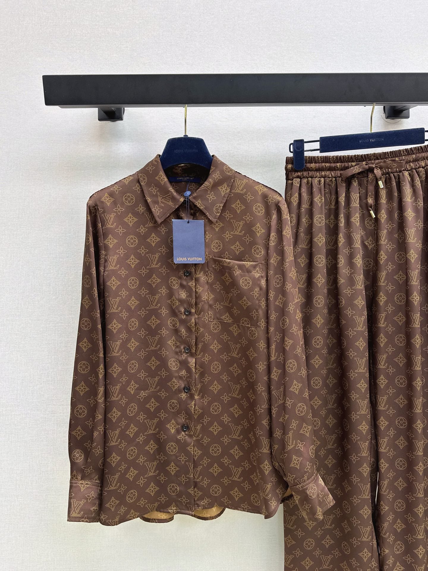 Loui 25fw pajamas suit