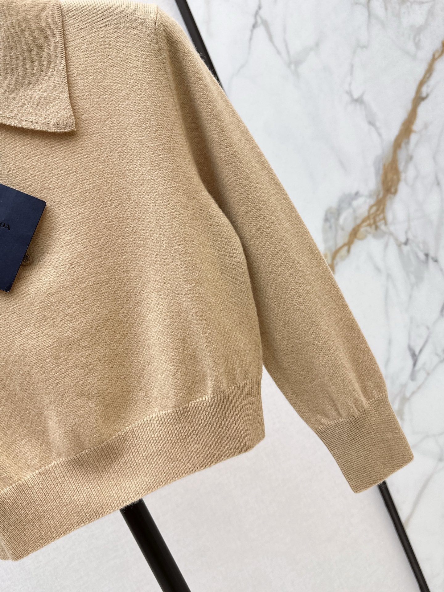 Pra 25fw lapel sweater