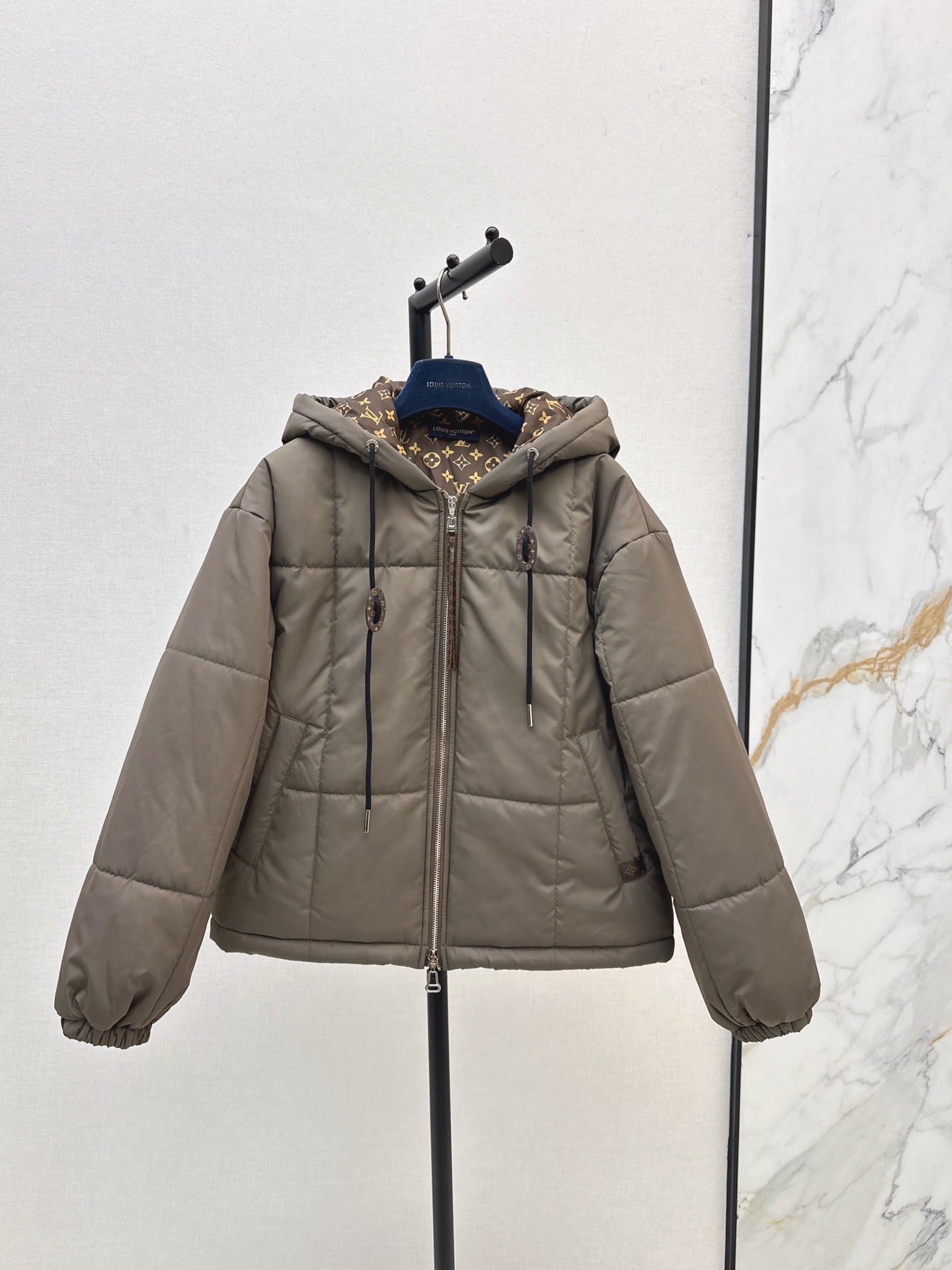 Louis 25fw flight mode jacket
