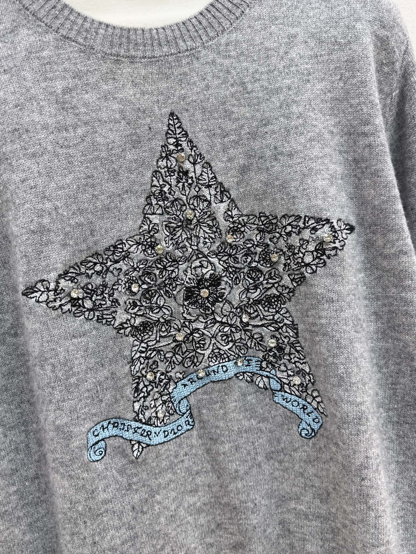 CD 25fw embroidered sweater