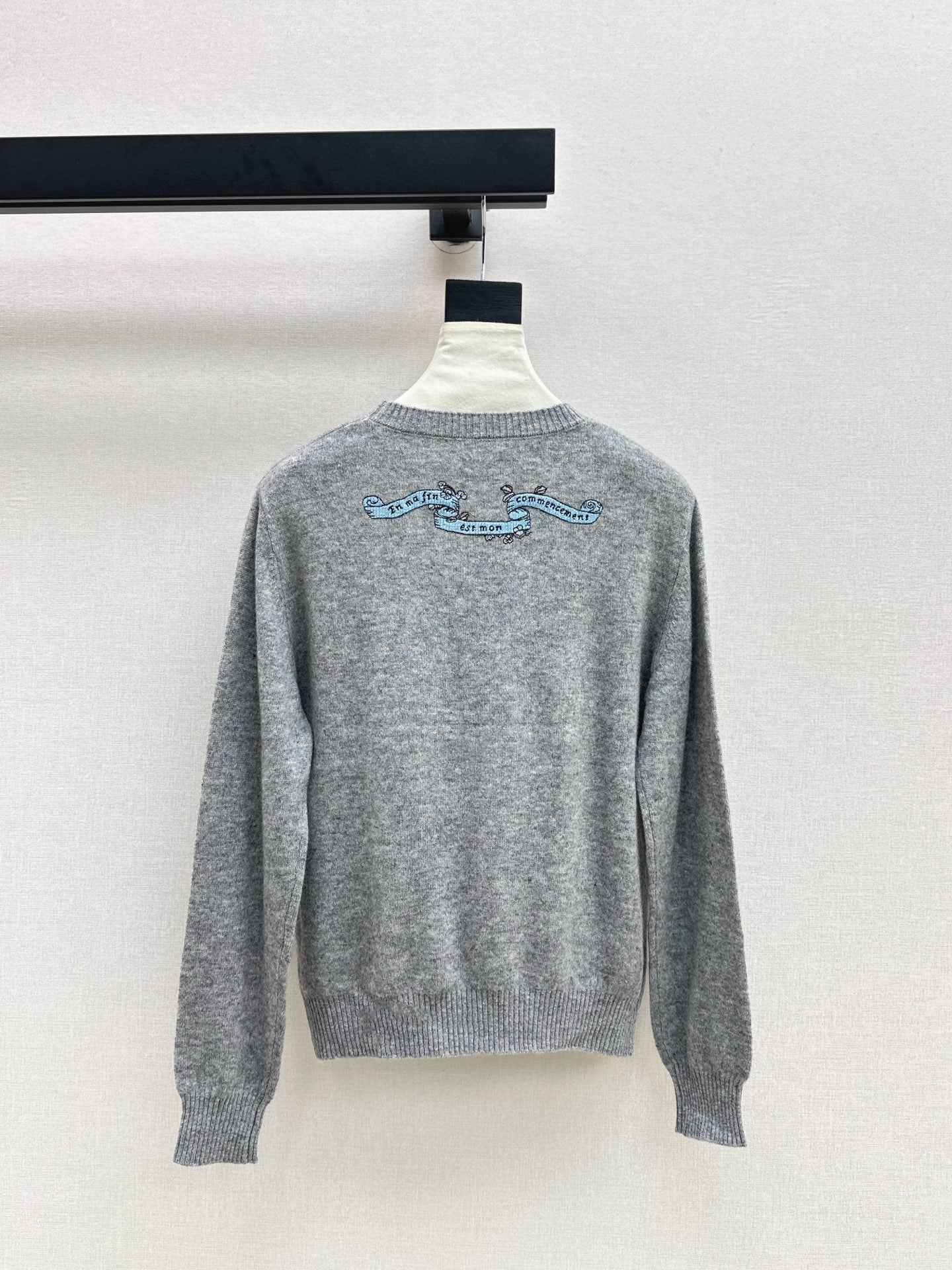 CD 25fw embroidered sweater