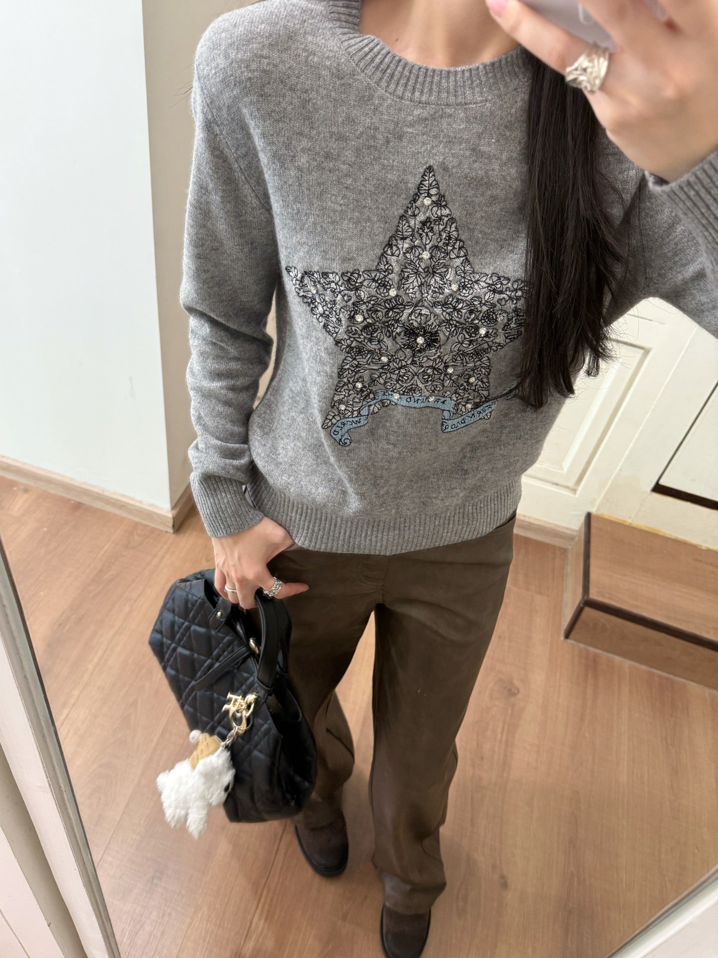 CD 25fw embroidered sweater