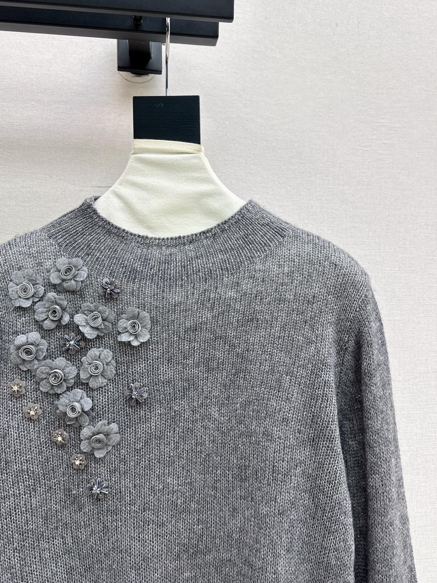 Chan 25fw knitted sweater