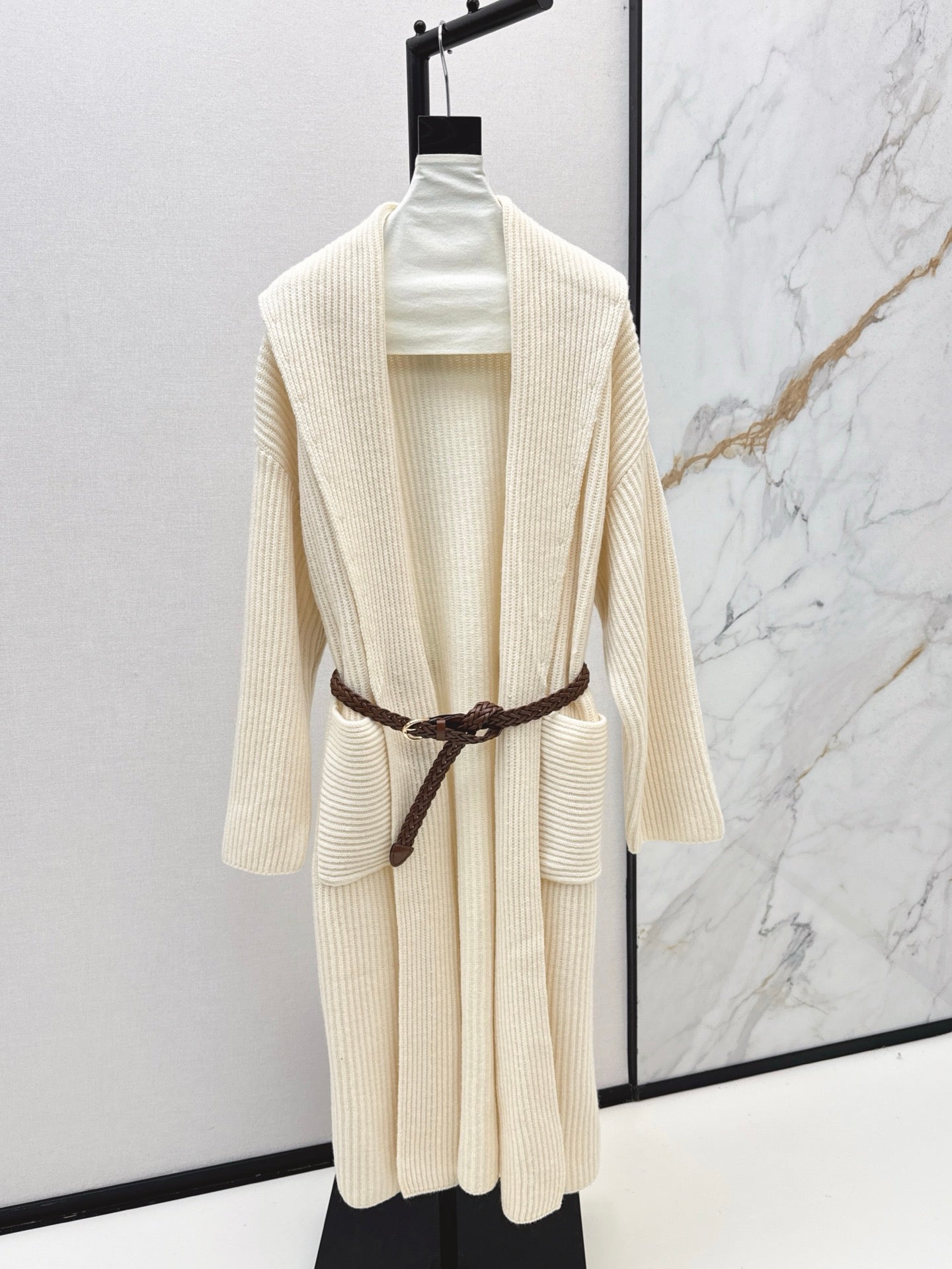 Brune 25fw knitted coat