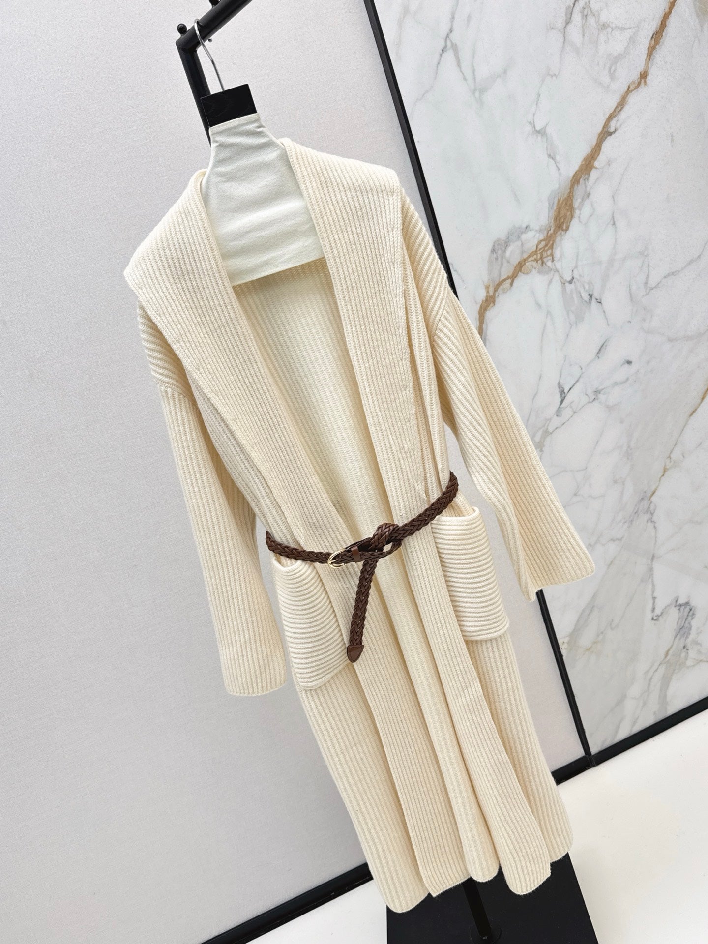 Brune 25fw knitted coat