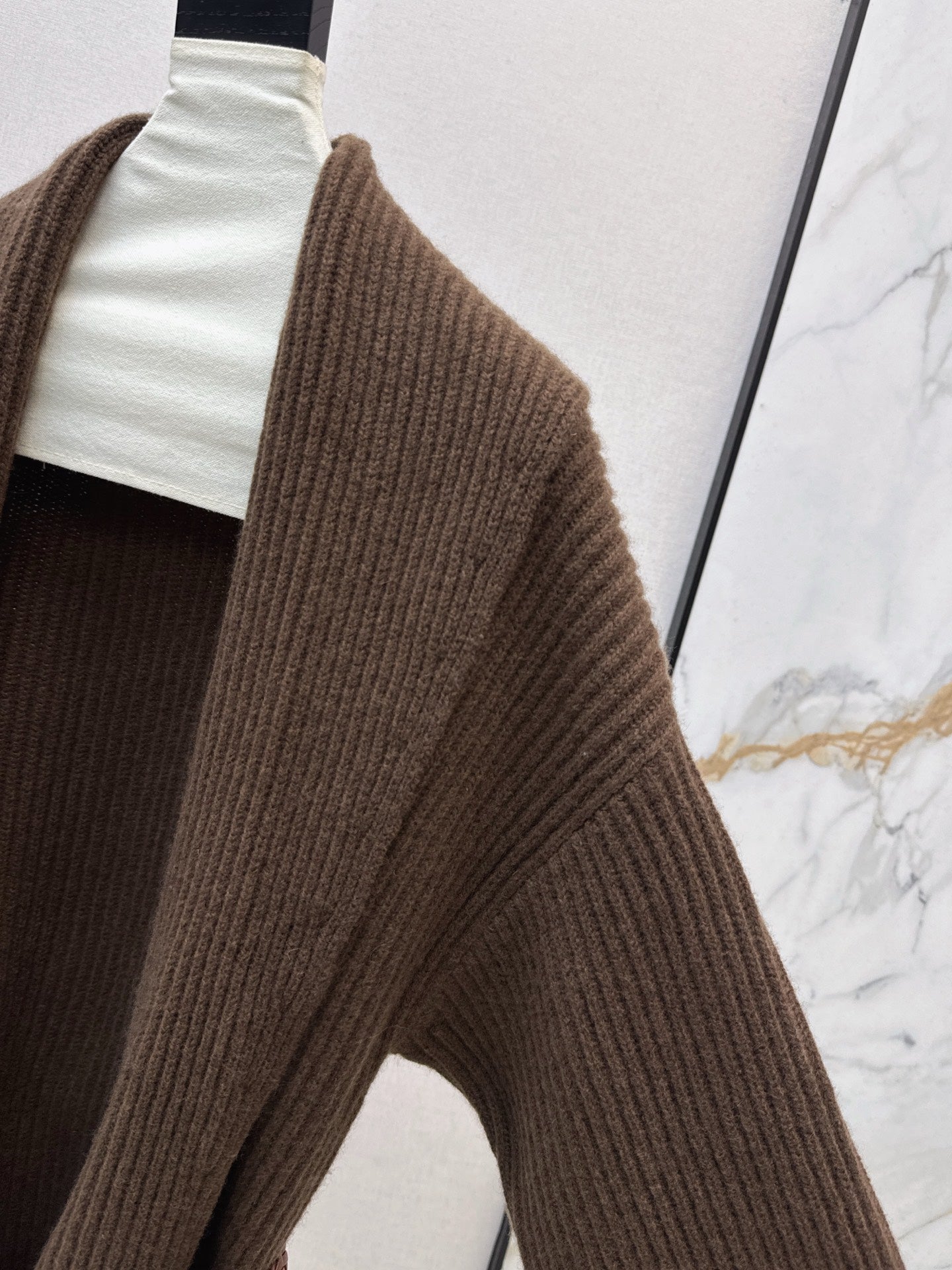 Brune 25fw knitted coat